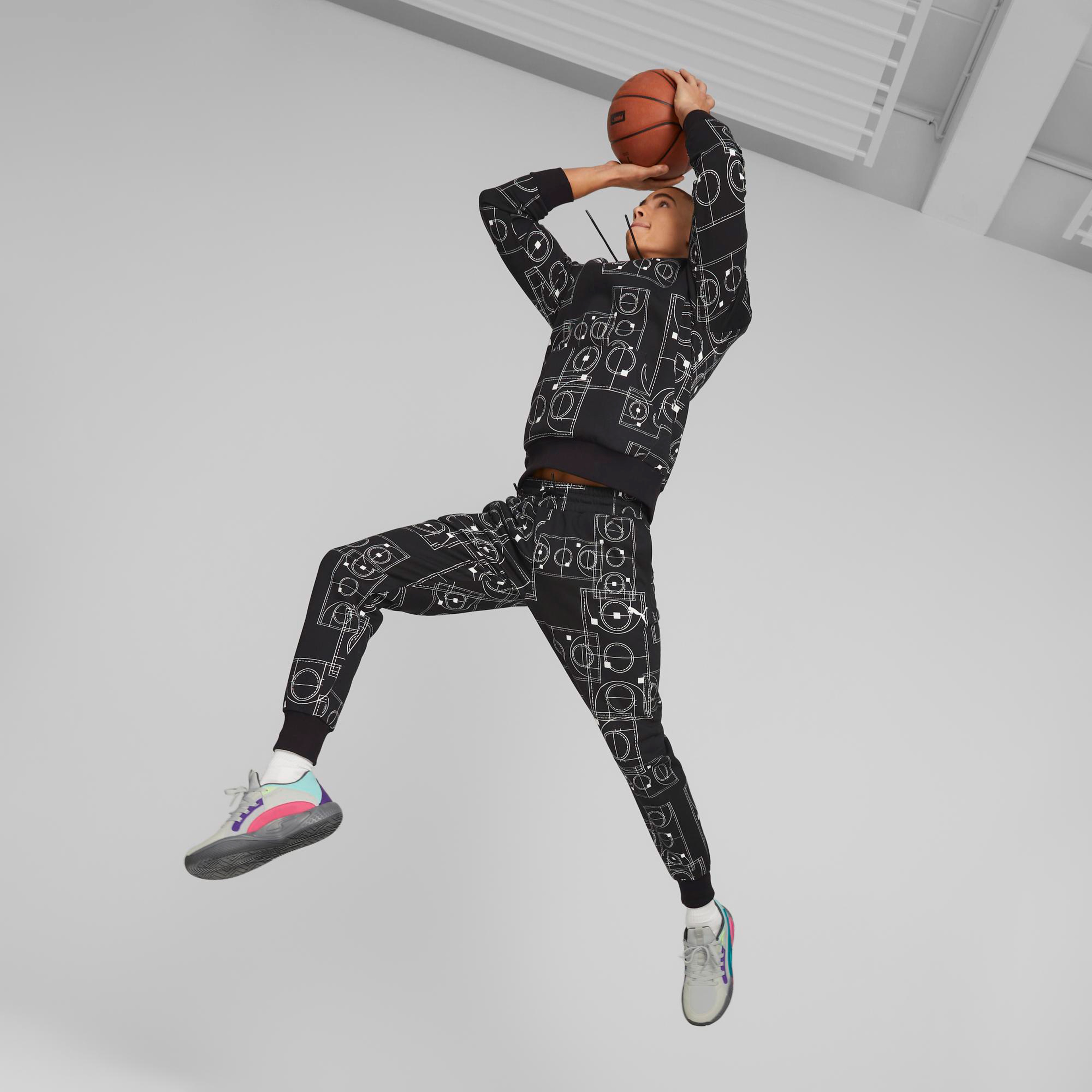 Puma Courtside Booste Erkek Siyah Eşofman Altı