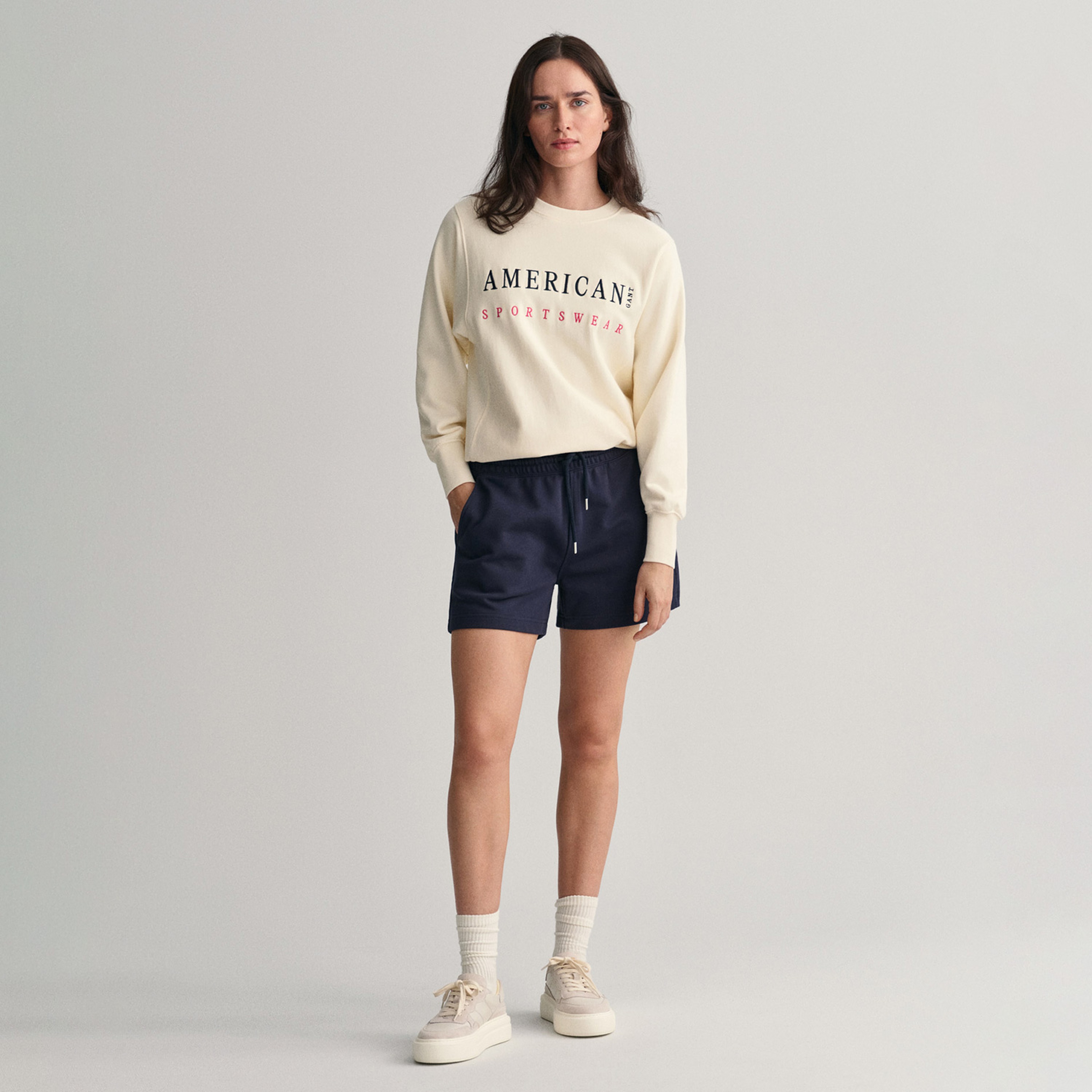 GANT Kadın Lacivert Relaxed Fit Şort