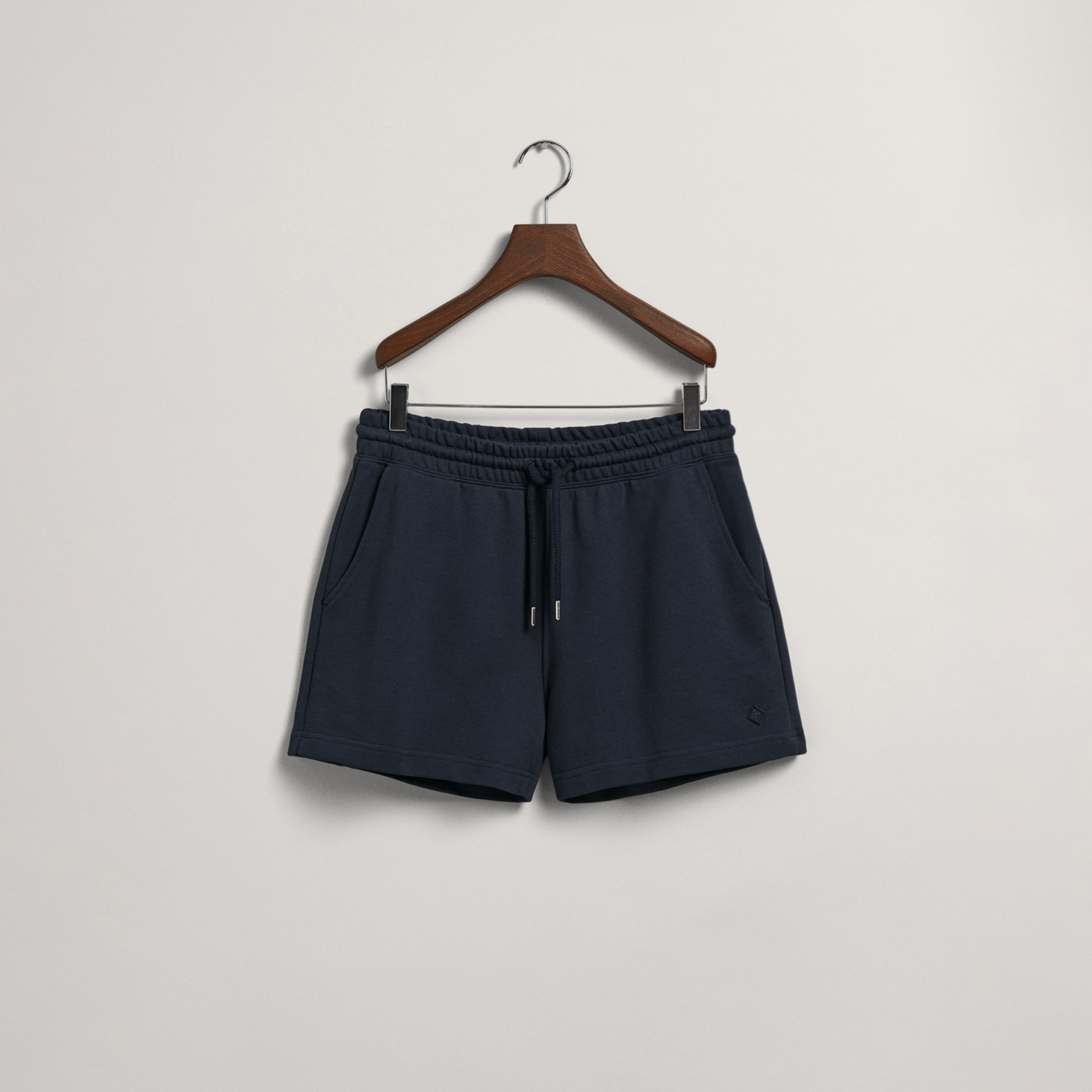 GANT Kadın Lacivert Relaxed Fit Şort