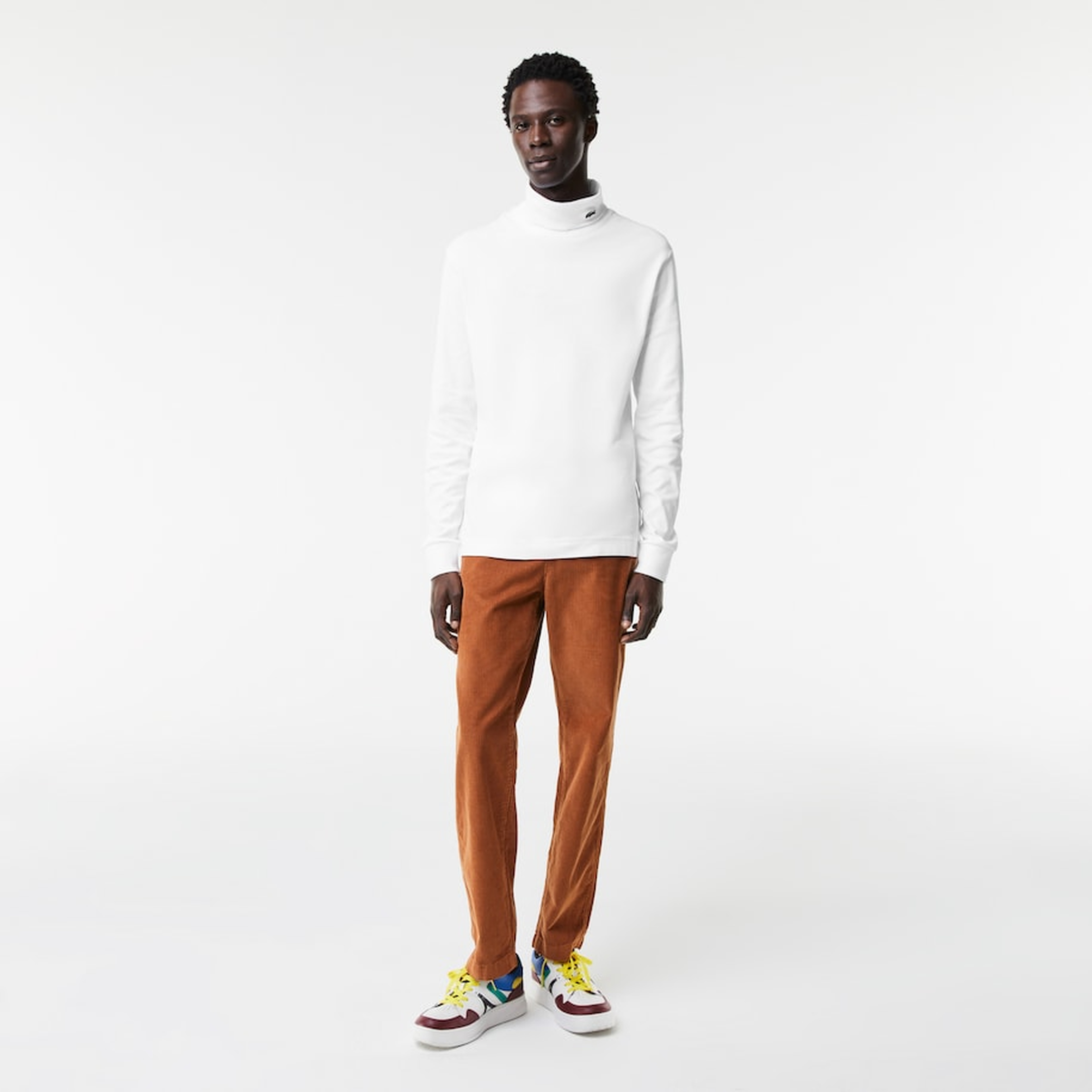 Erkek Regular Fit Uzun Kollu Hakim Yaka Beyaz T-Shirt