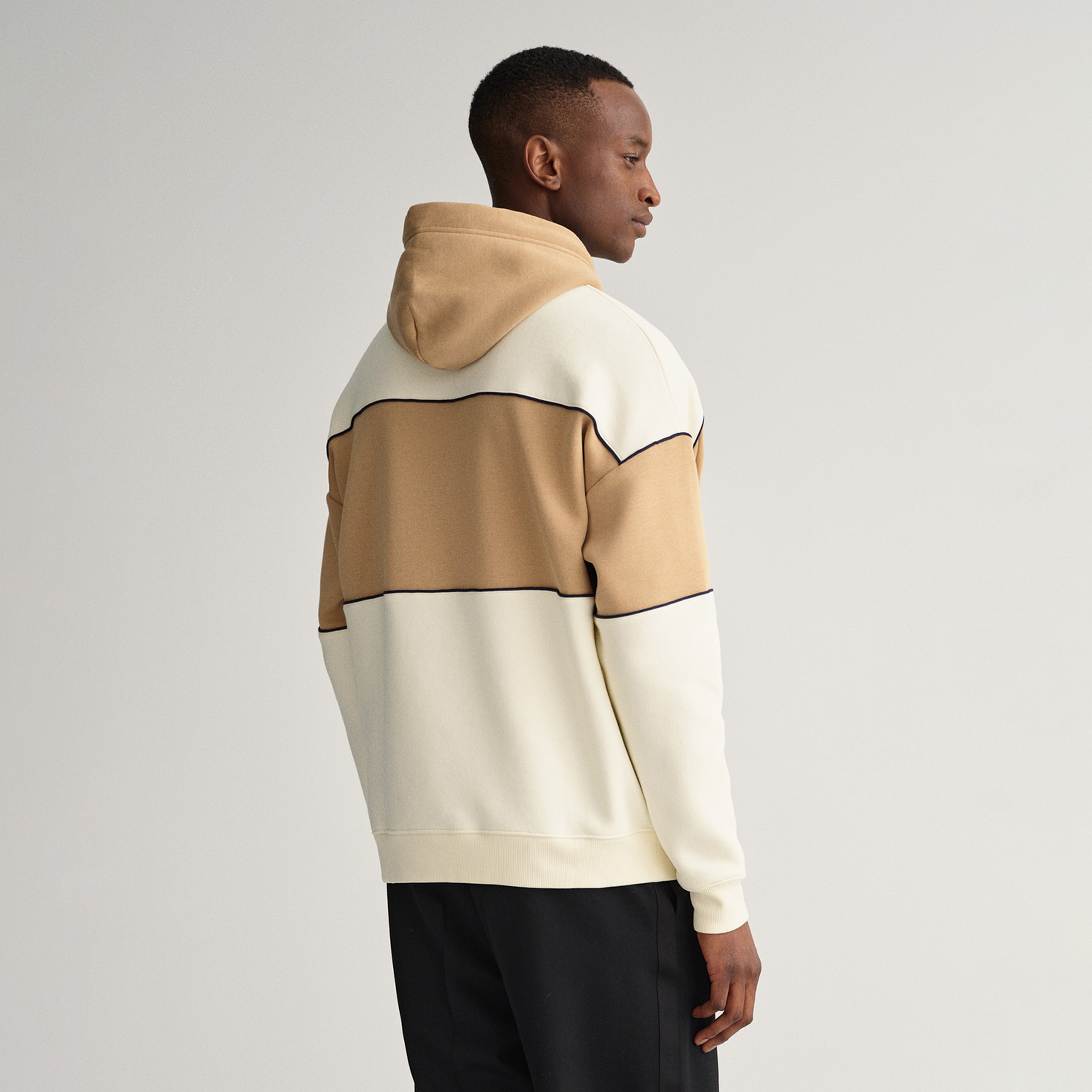 Gant Erkek Bej Relaxed Fit Kapüşonlu Logolu Sweatshirt
