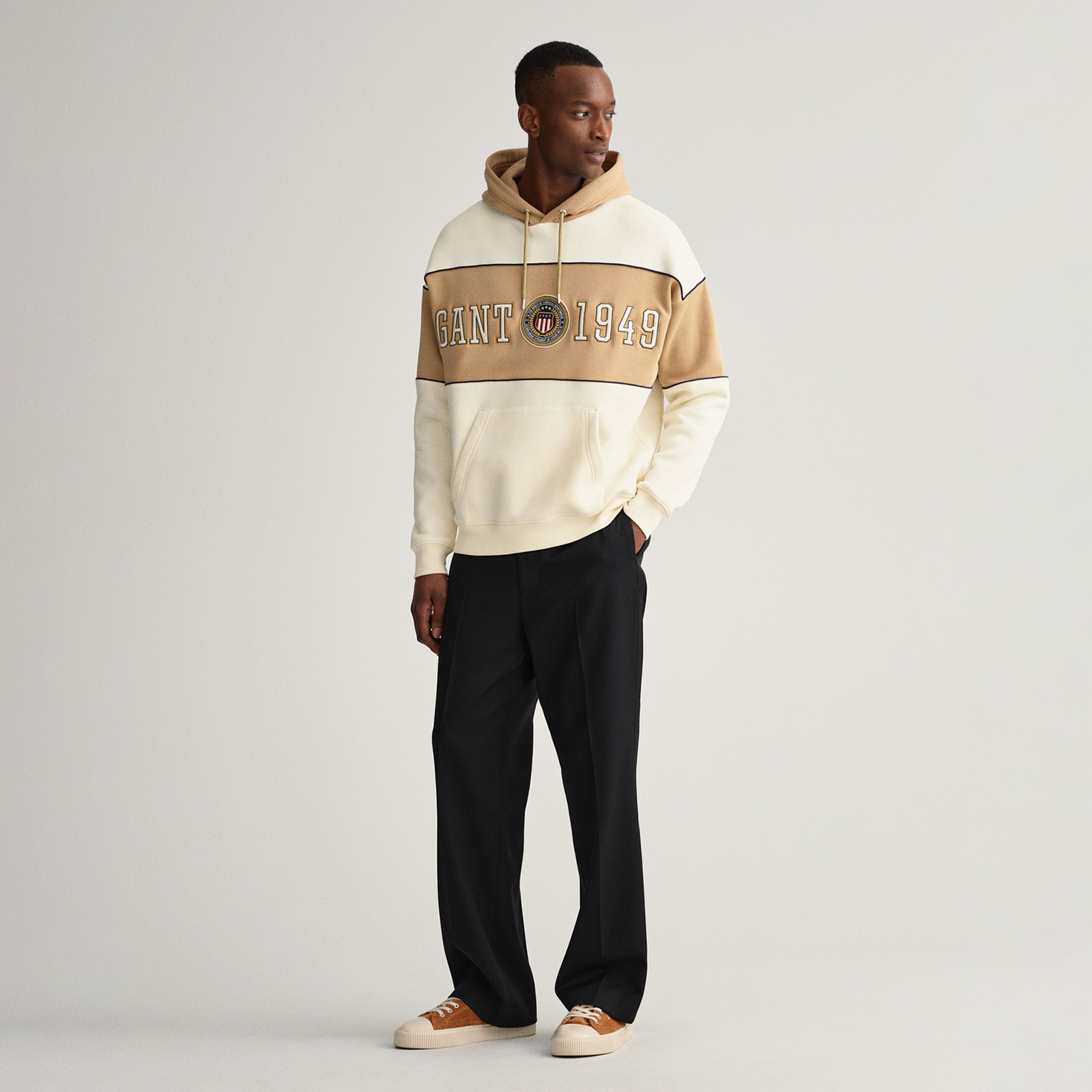 Gant Erkek Bej Relaxed Fit Kapüşonlu Logolu Sweatshirt