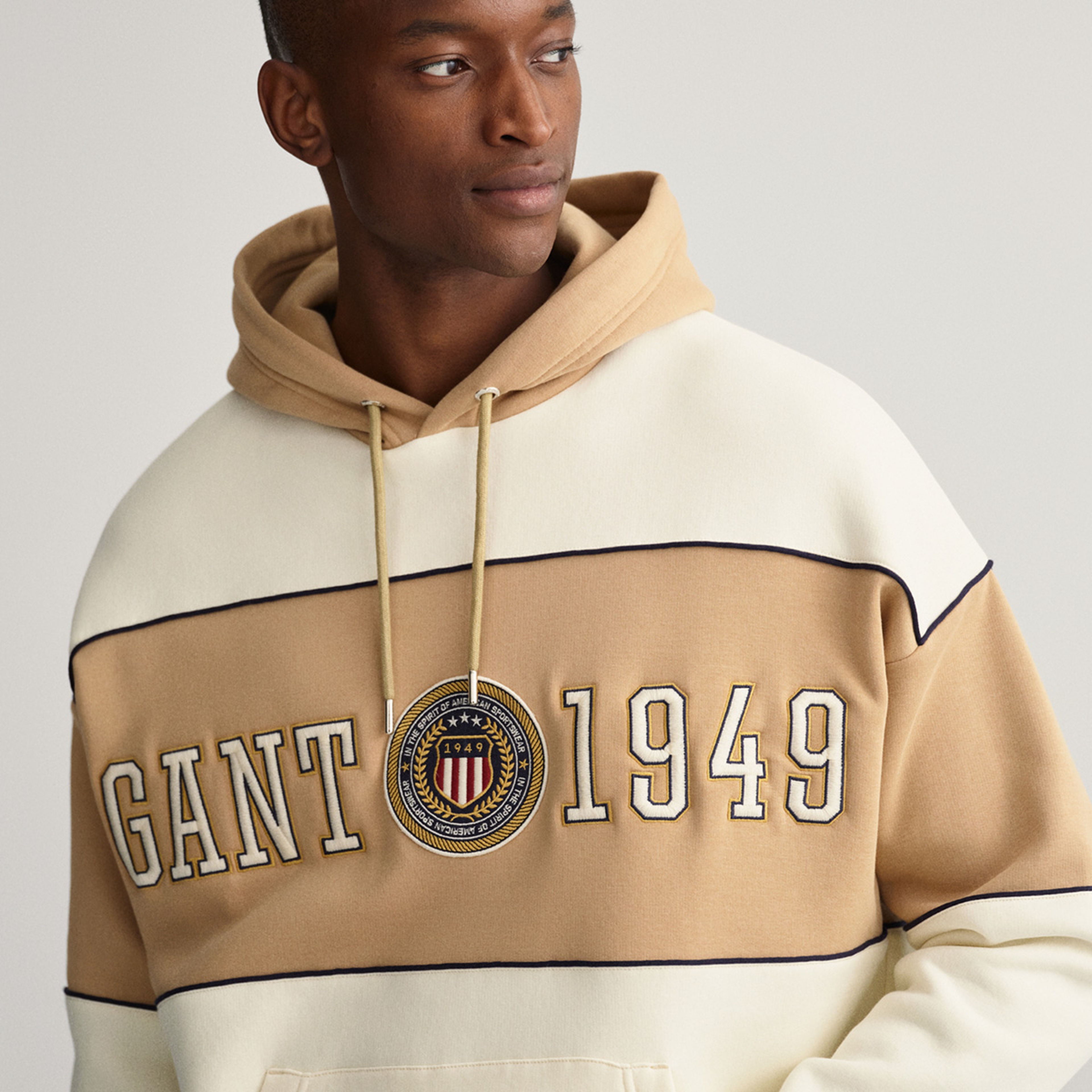 Gant Erkek Bej Relaxed Fit Kapüşonlu Logolu Sweatshirt