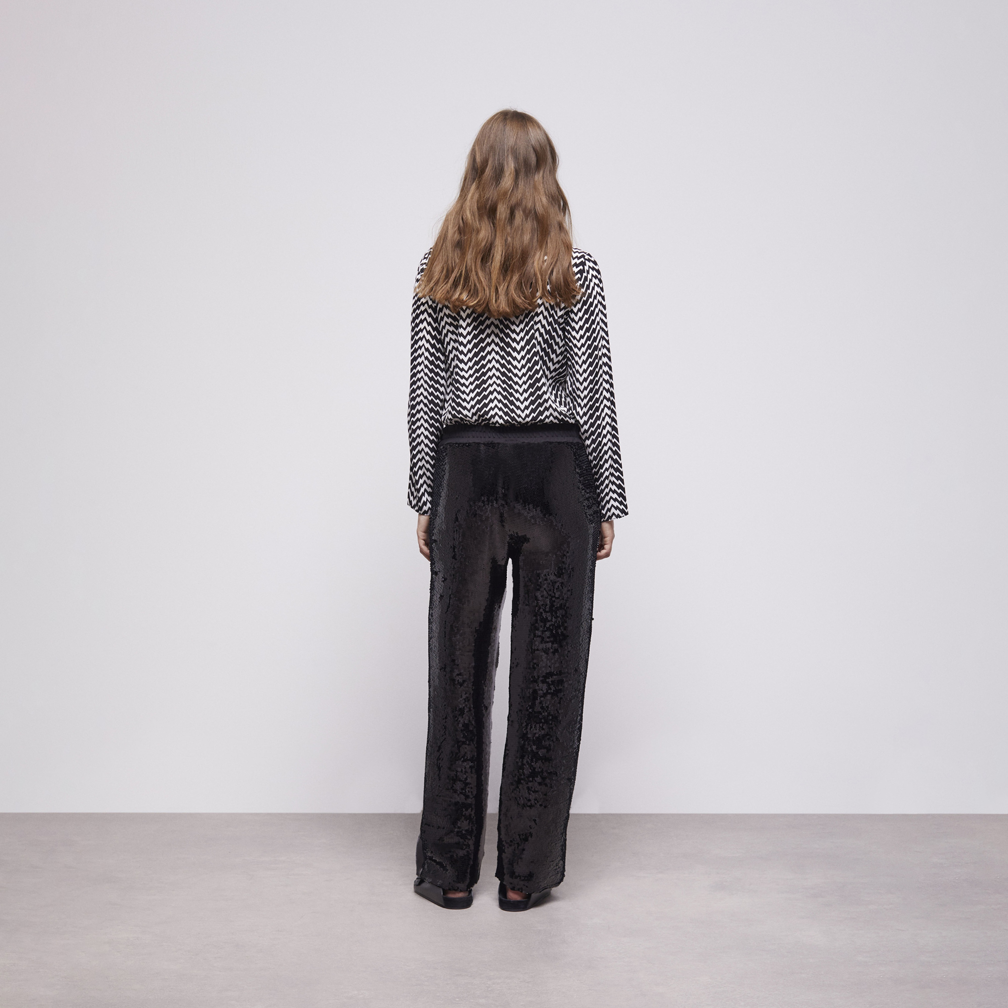 KADIN PULLU SİYAH PANTOLON