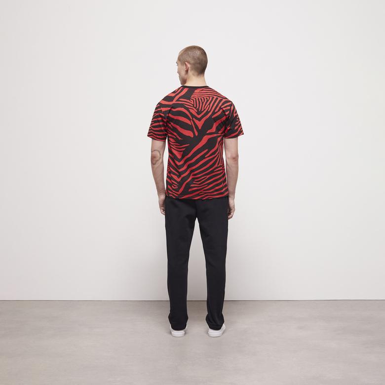 ERKEK ZEBRA DESENLİ KIRMIZI T-SHIRT