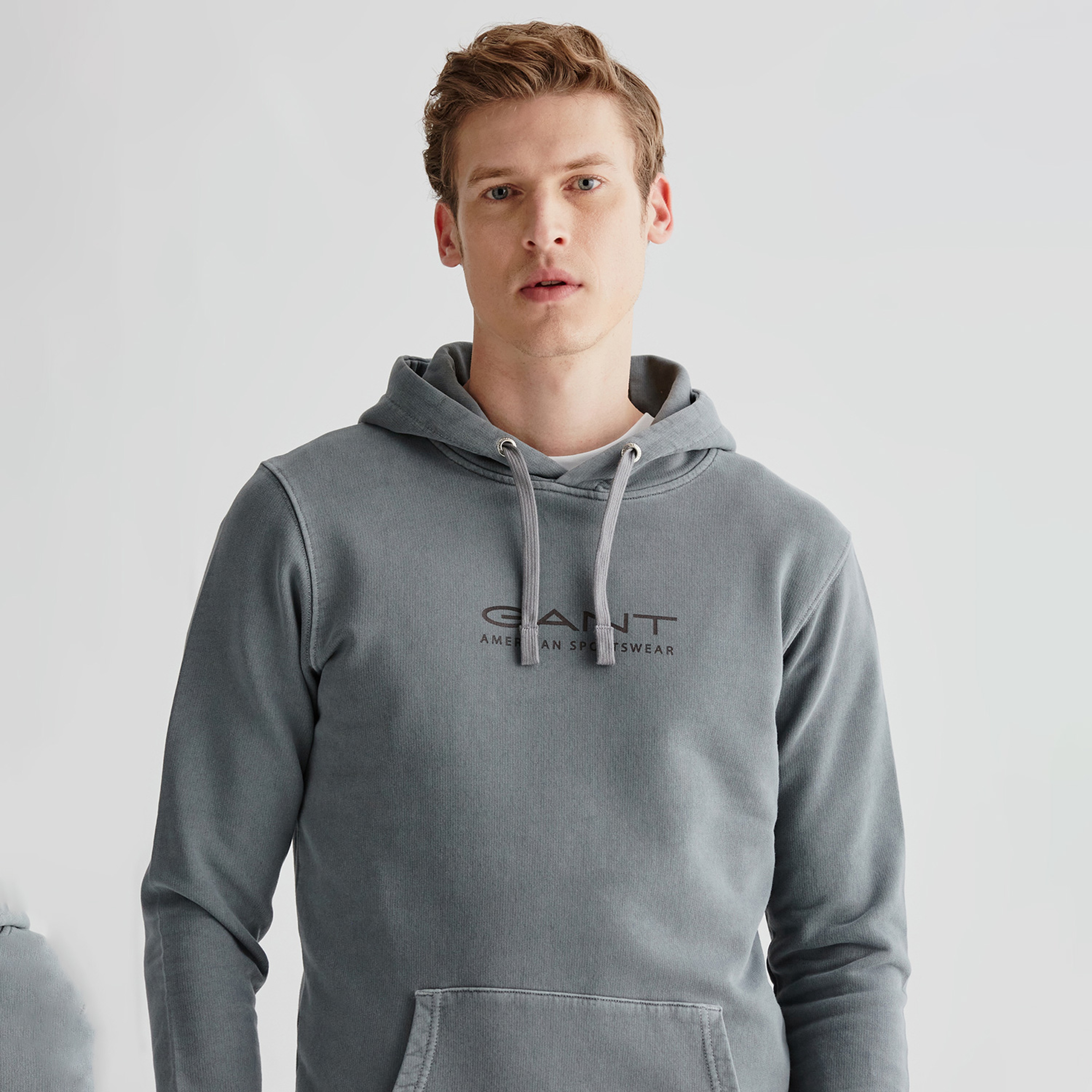 GANT Erkek Gri Regular Fit Kapüşonlu Logolu Sweatshirt