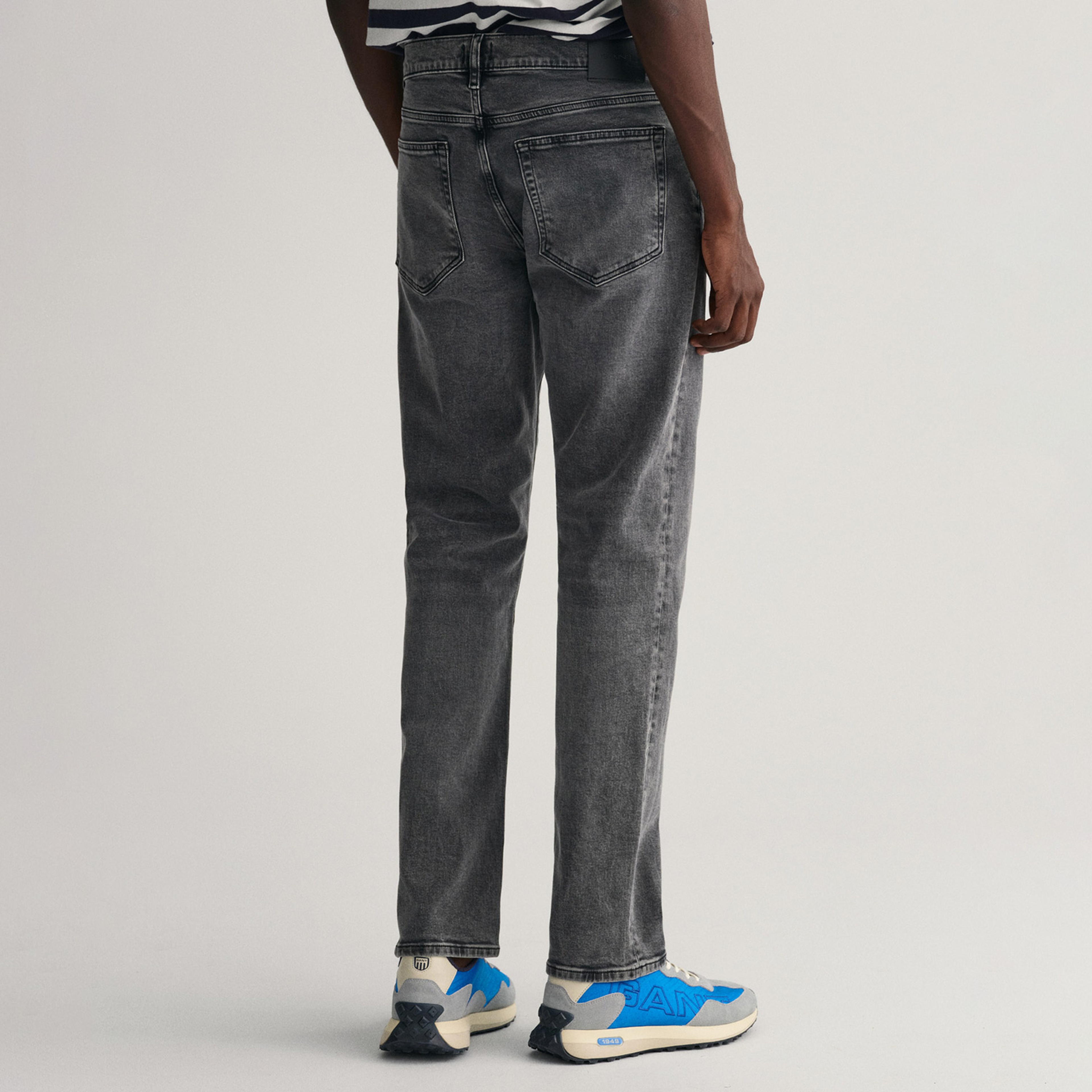 GANT Erkek Gri Regular Fit Arley Jean Pantolon