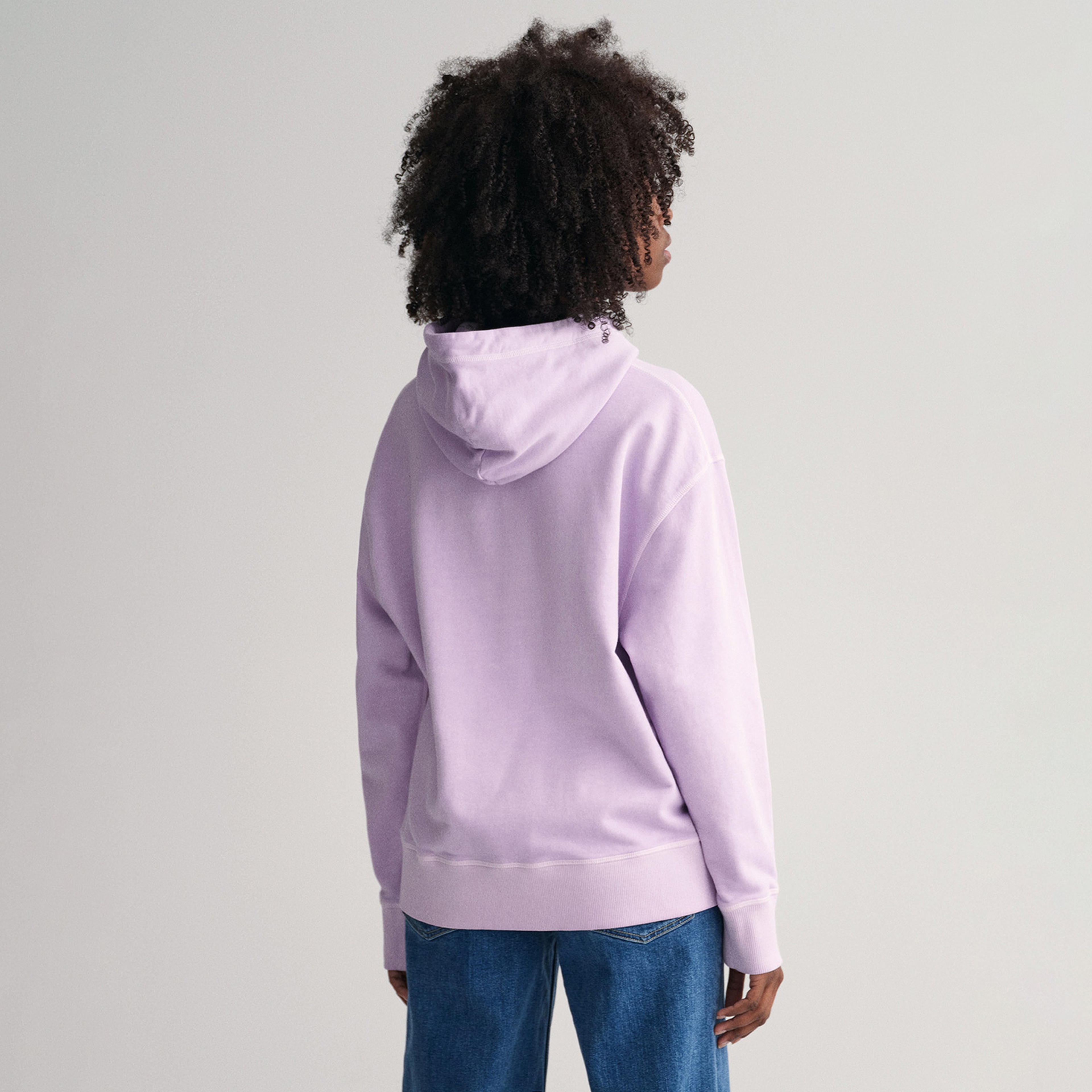 GANT Kadın Mor Relaxed Fit Kapüşonlu Logolu Sweatshirt