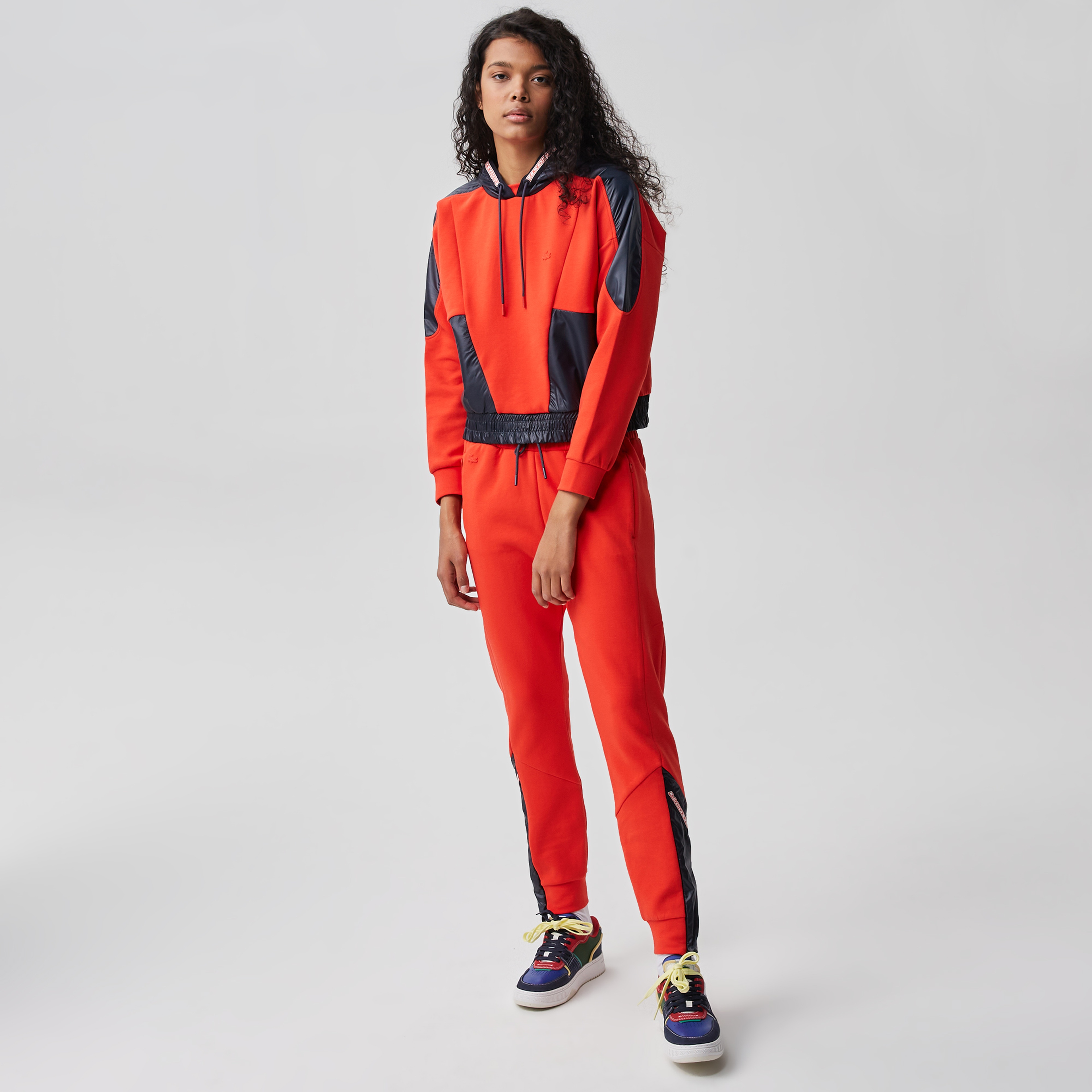 Kadın Slim Fit Kapüşonlu Renk Bloklu Kırmızı Sweatshirt