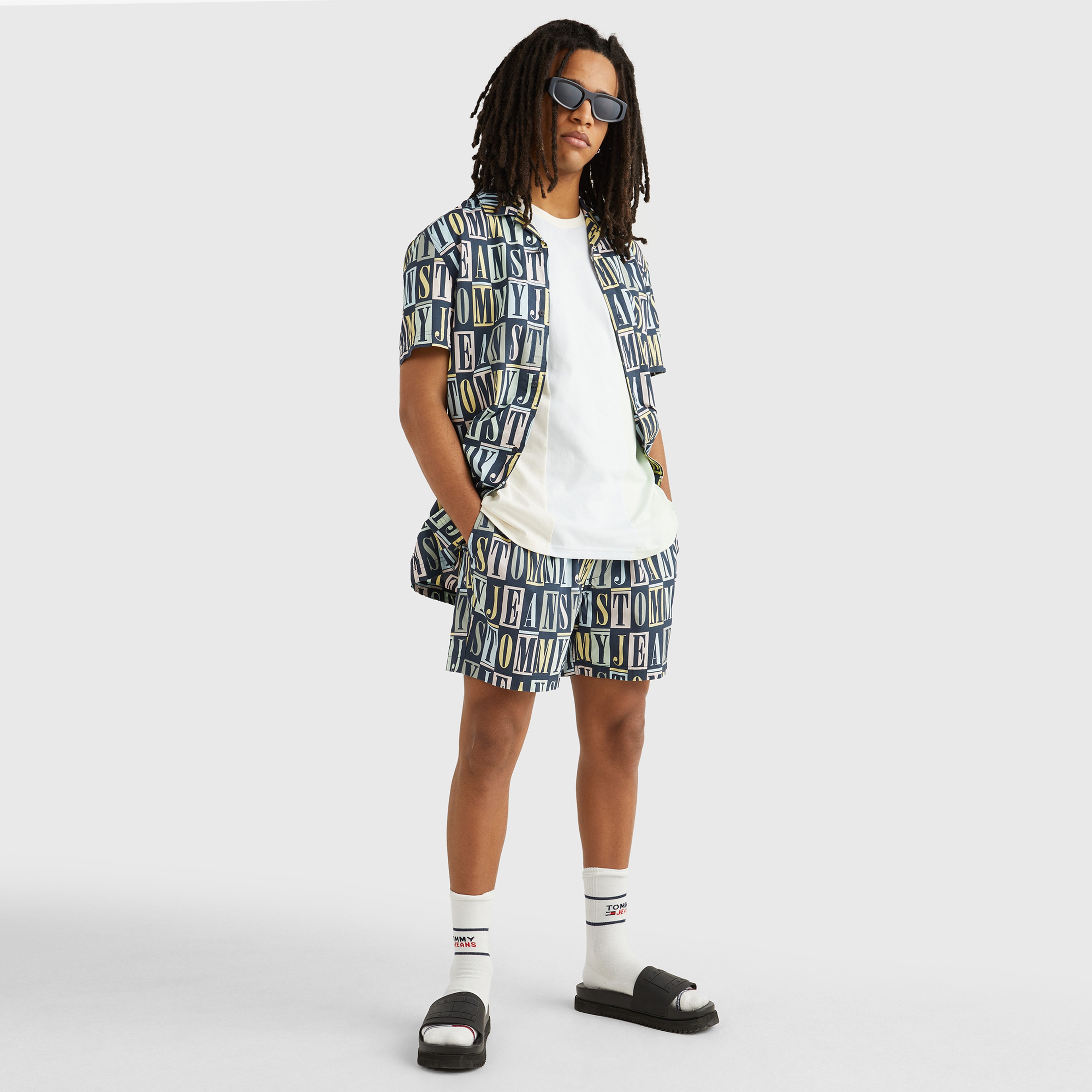 Tommy Jeans Classics Erkek Mavi Şort