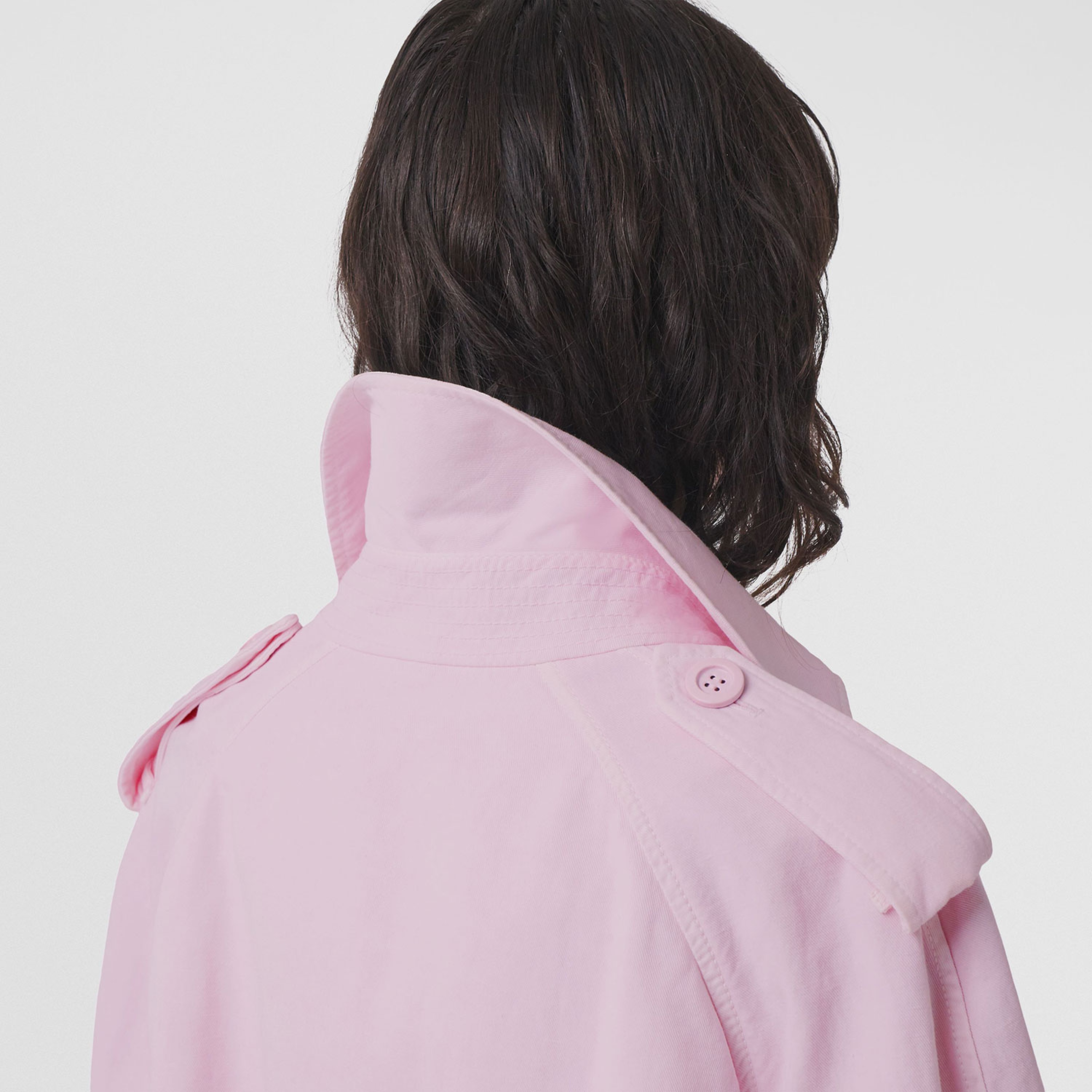Burberry Kadın Pembe Trençkot