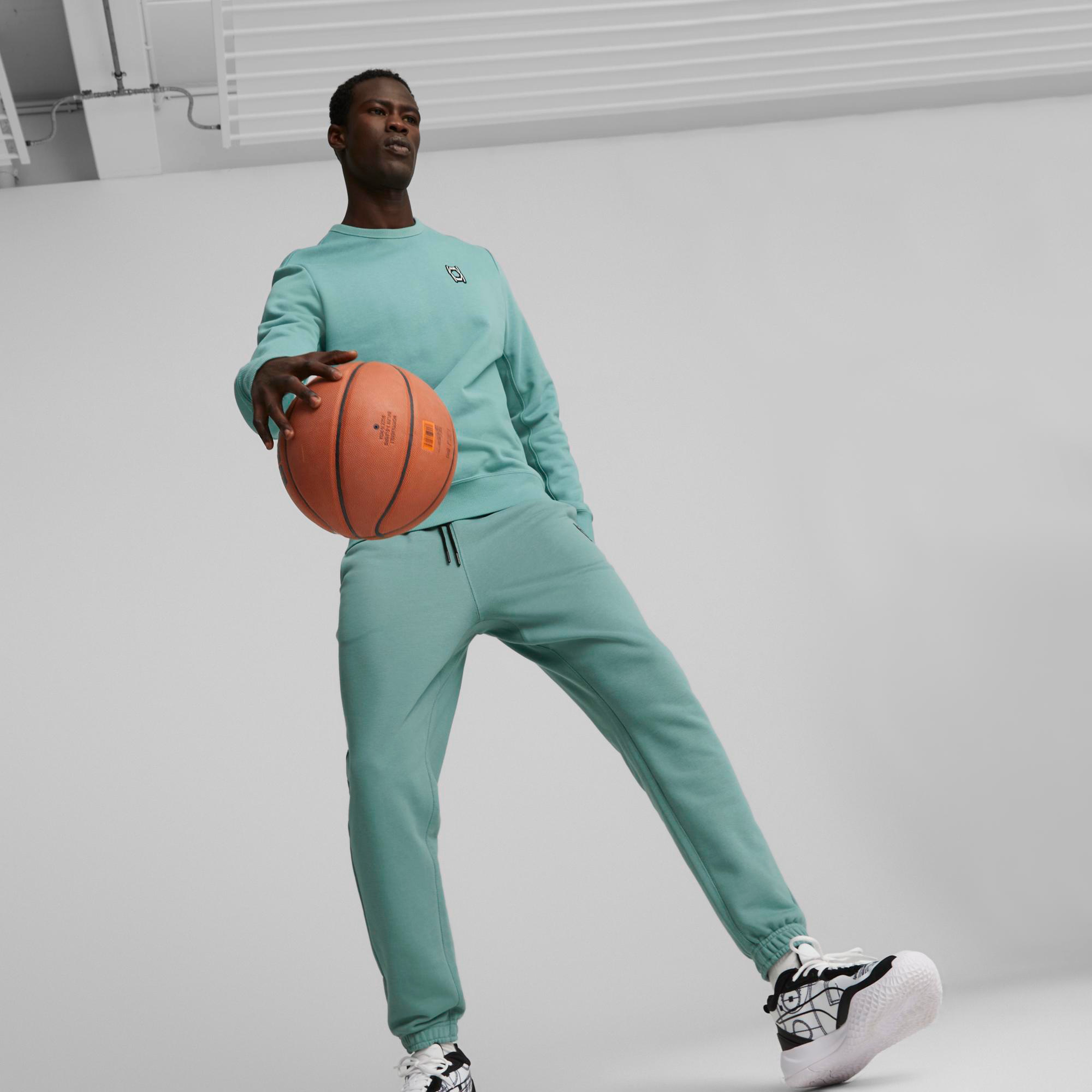 Puma Pivot Crew EMB Erkek Yeşil Sweatshirt