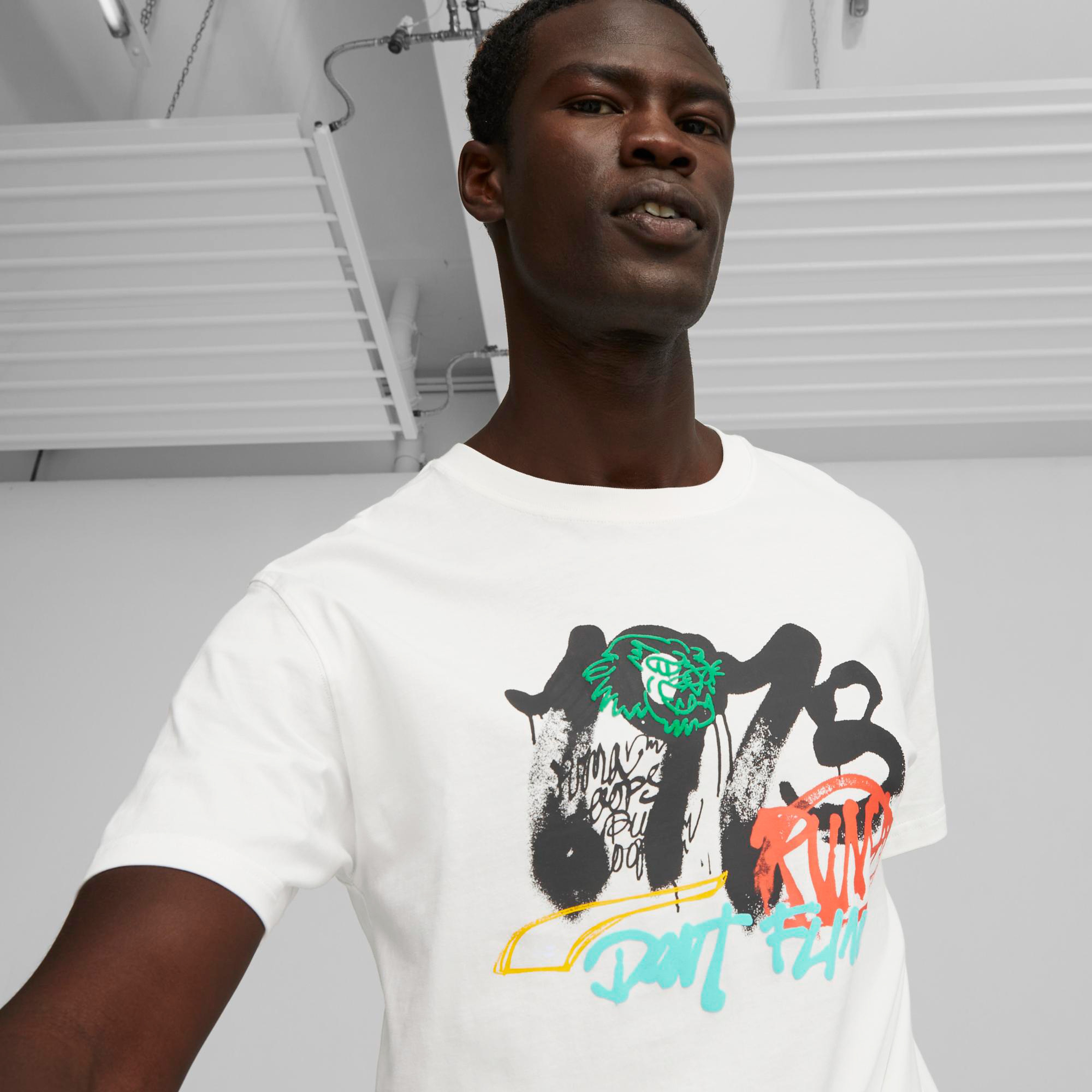 Puma Showcase Erkek Beyaz T-Shirt