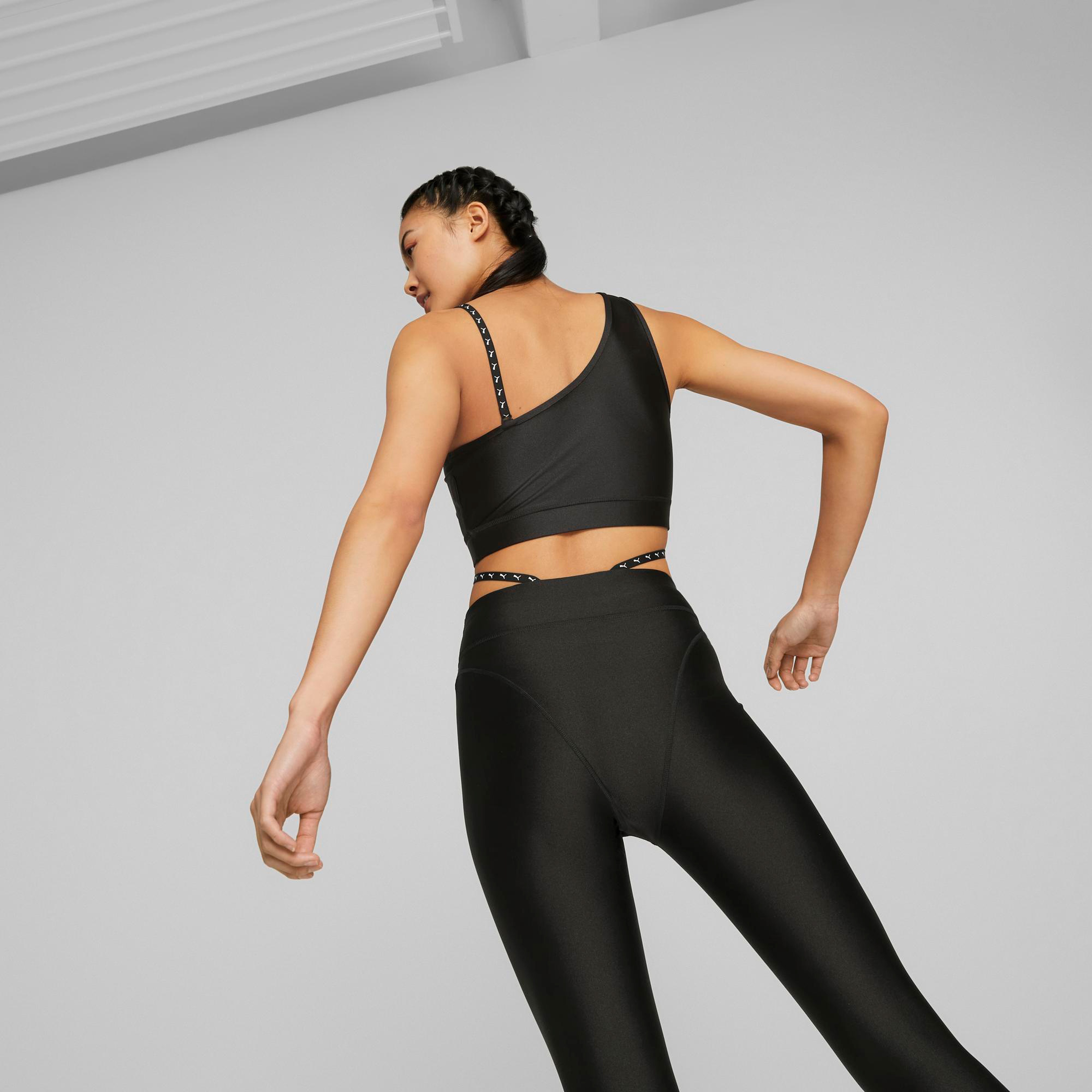 Puma DARE TO Crop Kadın Siyah Spor Sütyeni