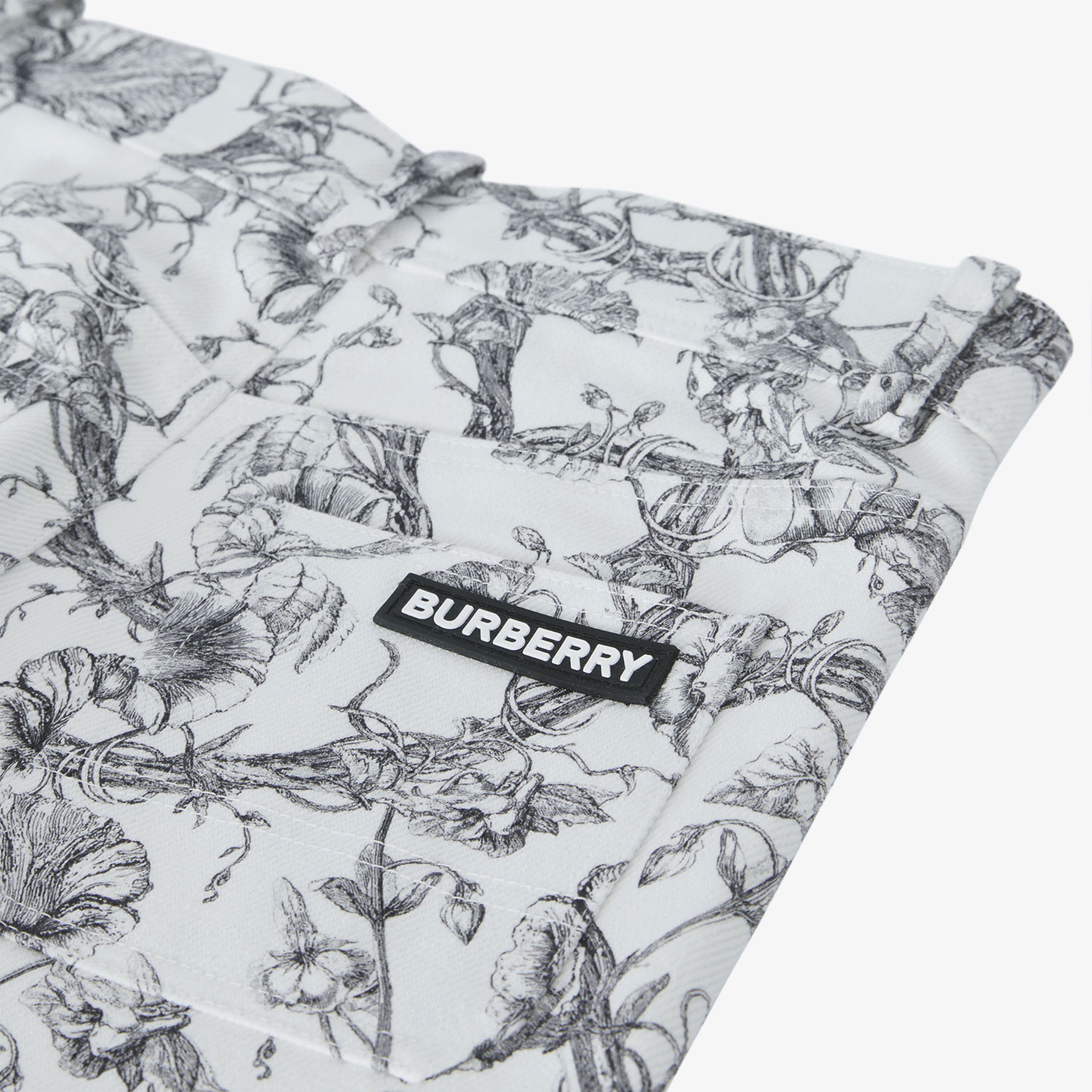 Burberry Çocuk Siyah Şort