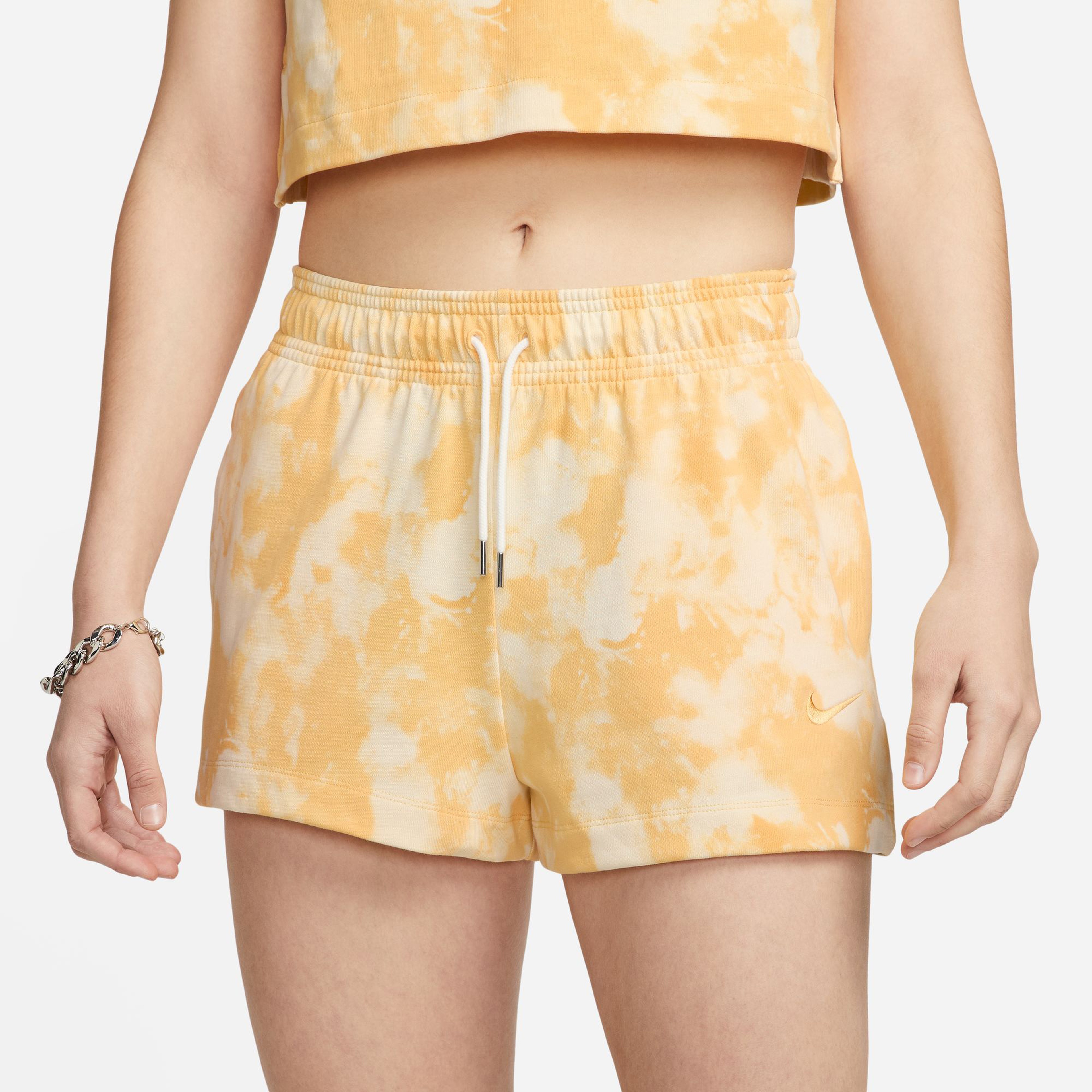 Nike Sportswear Kadın Sarı Şort