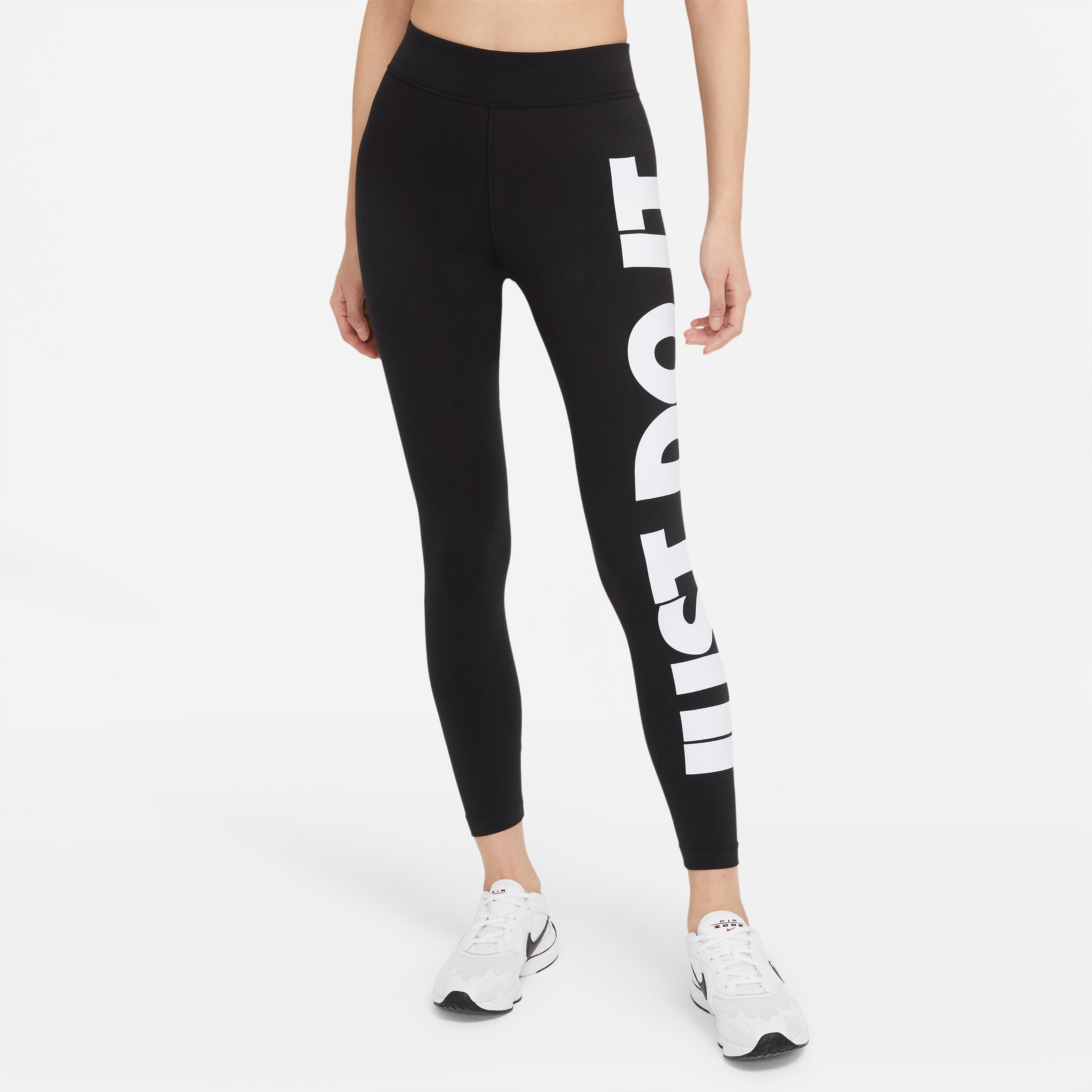Nike Sportswear Essential Kadın Siyah High-Rise Tayt