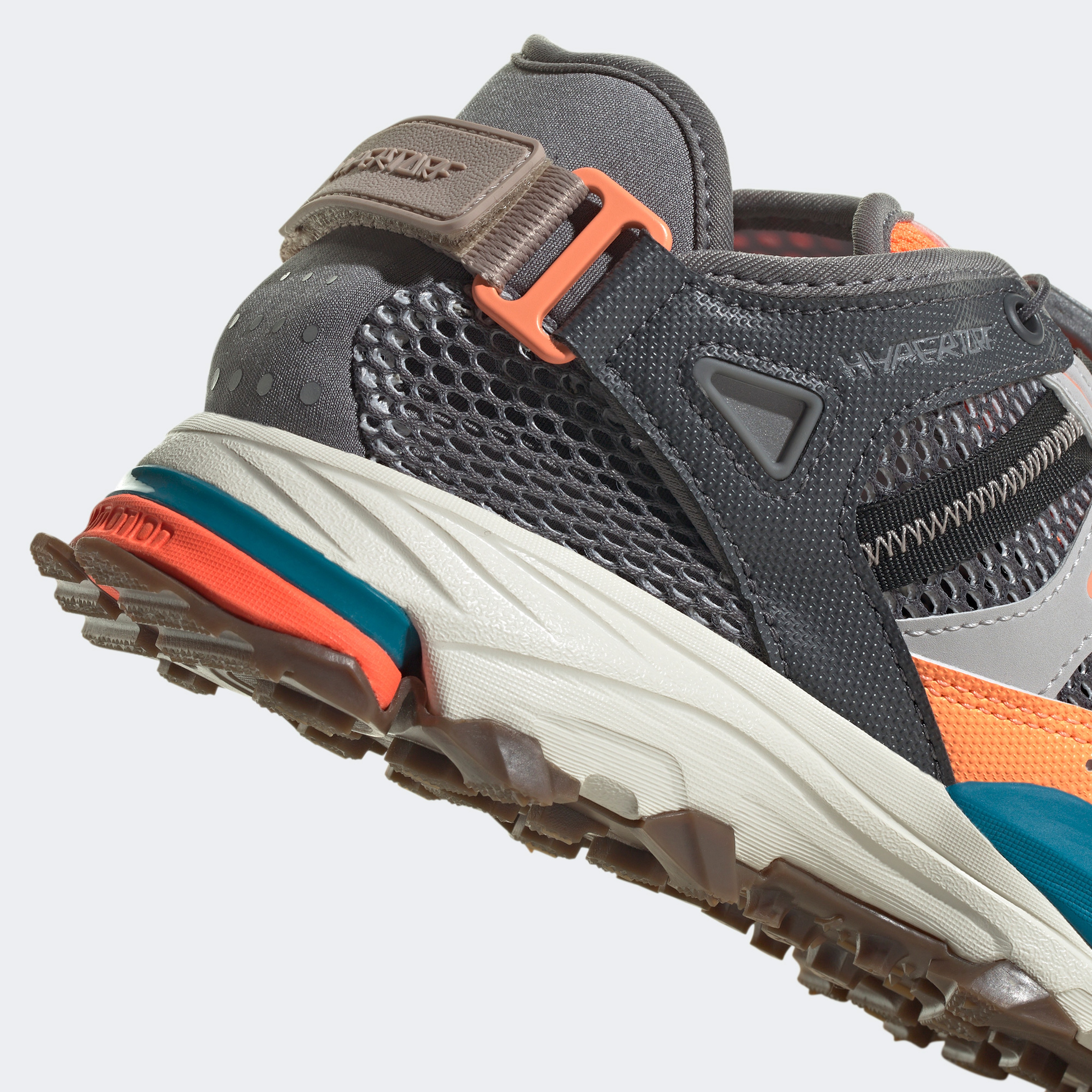 adidas Hyperturf Kadın Gri Sneaker