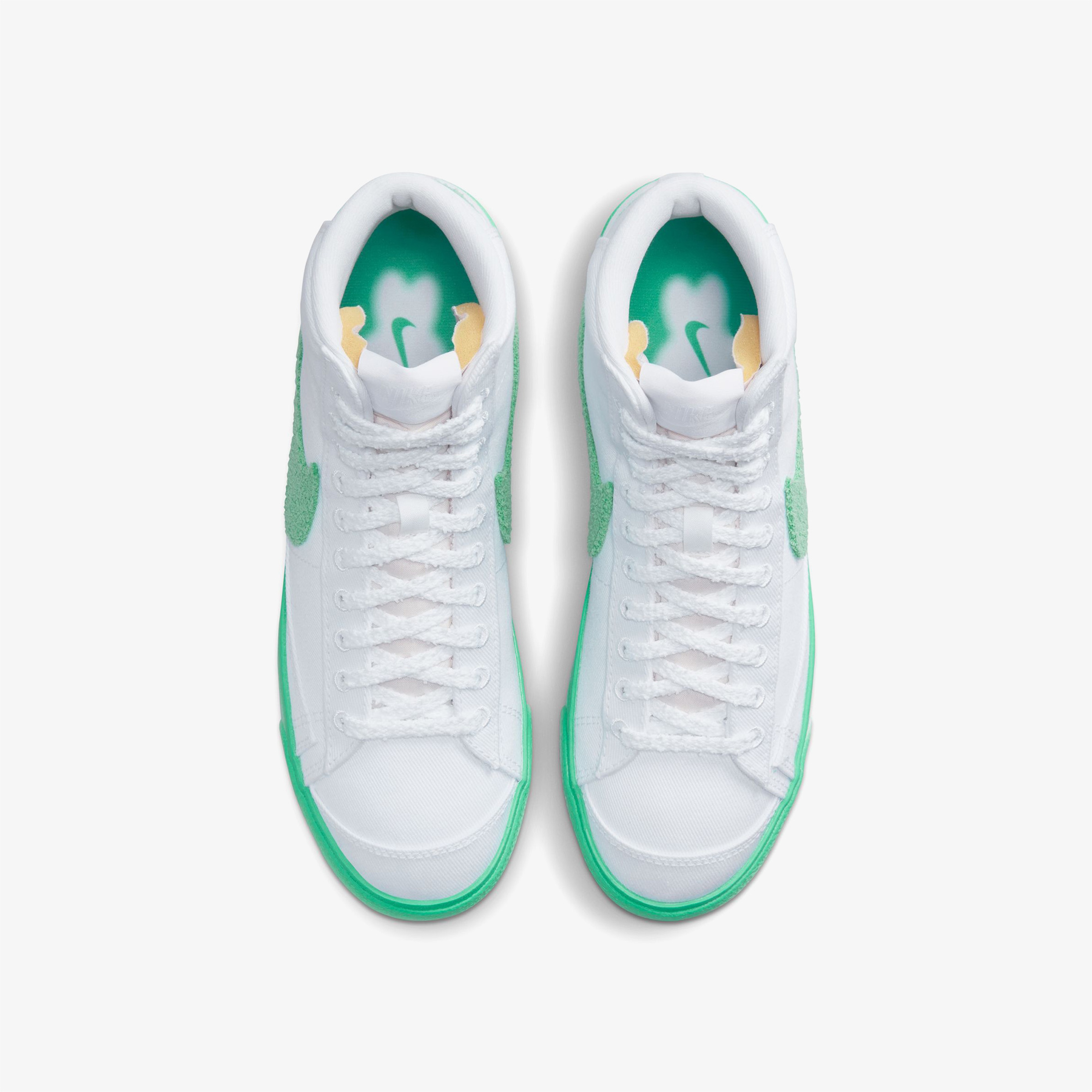 Nike Blazer Mid '77 Kadın Beyaz Spor Ayakkabı