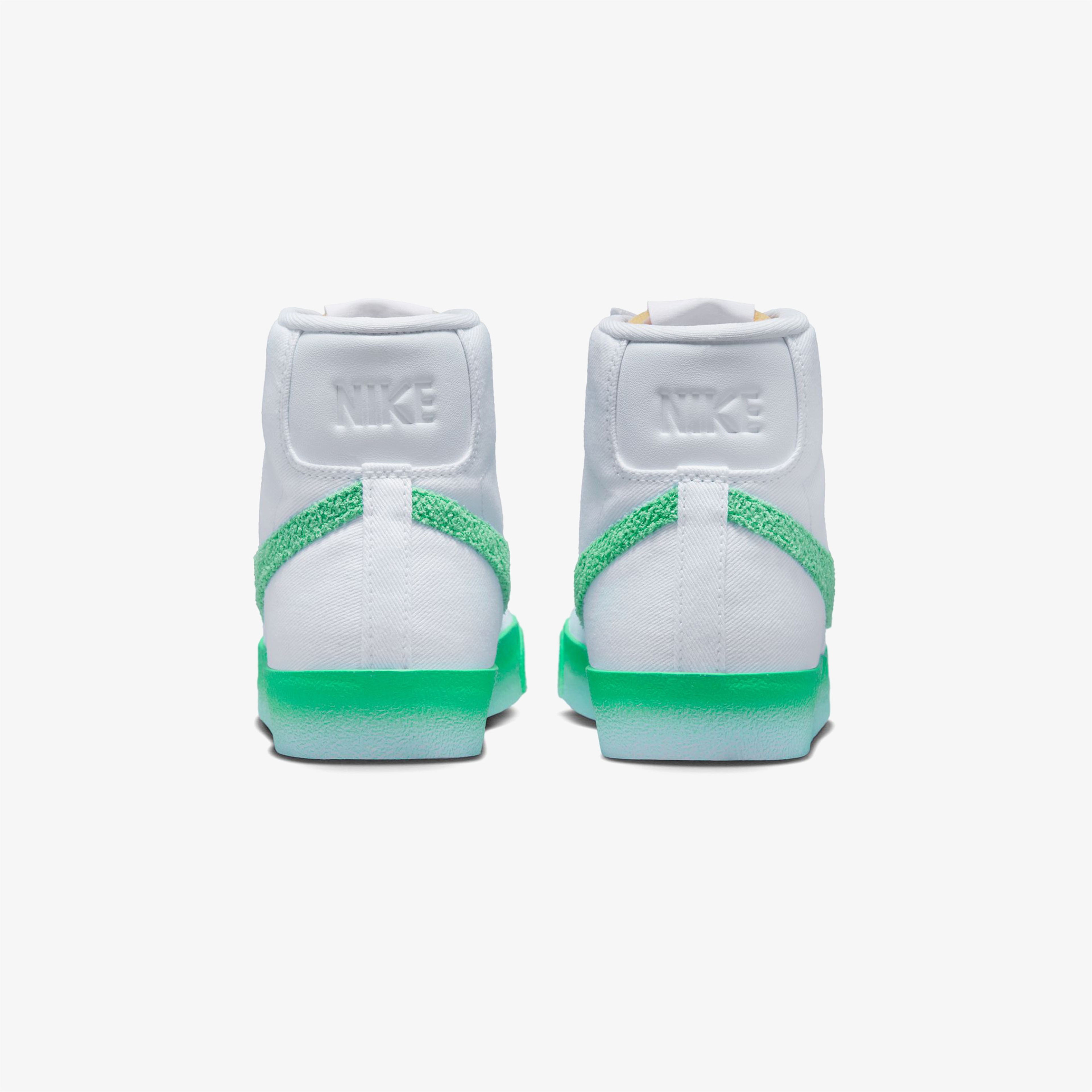 Nike Blazer Mid '77 Kadın Beyaz Spor Ayakkabı