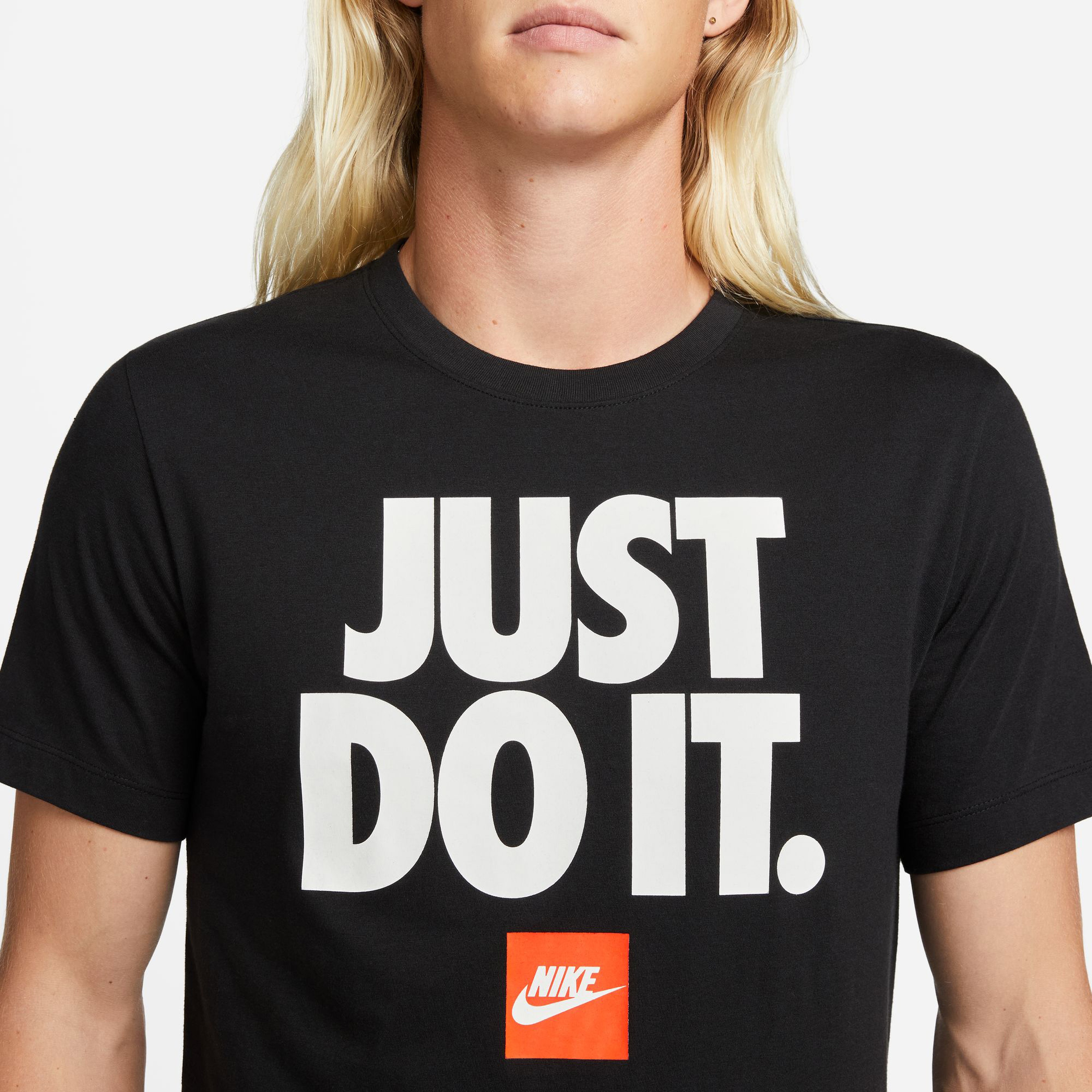 Nike Sportswear Verbiage Erkek Siyah T-Shirt
