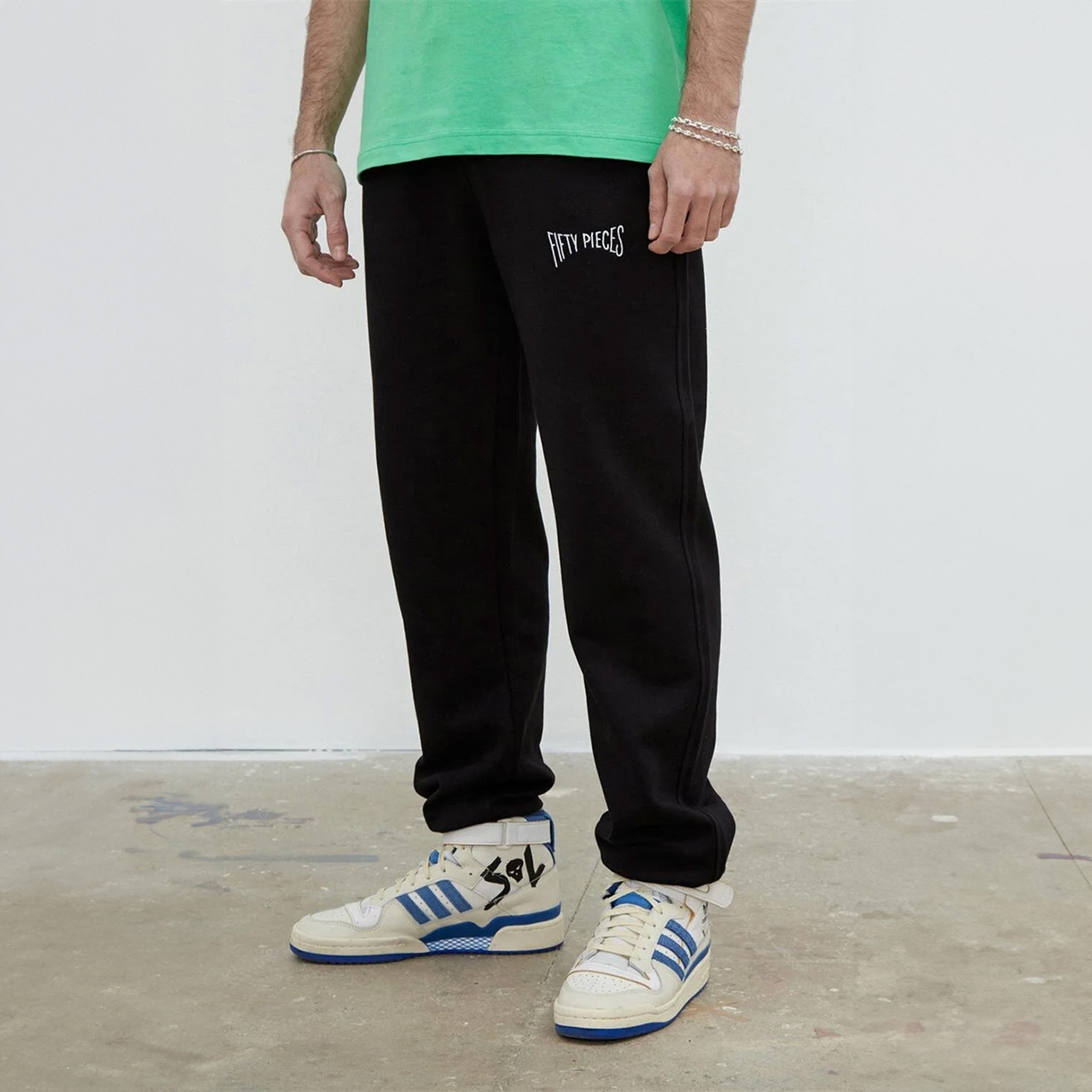 Fifty Pieces Loose Fit Erkek Siyah Eşofman Altı