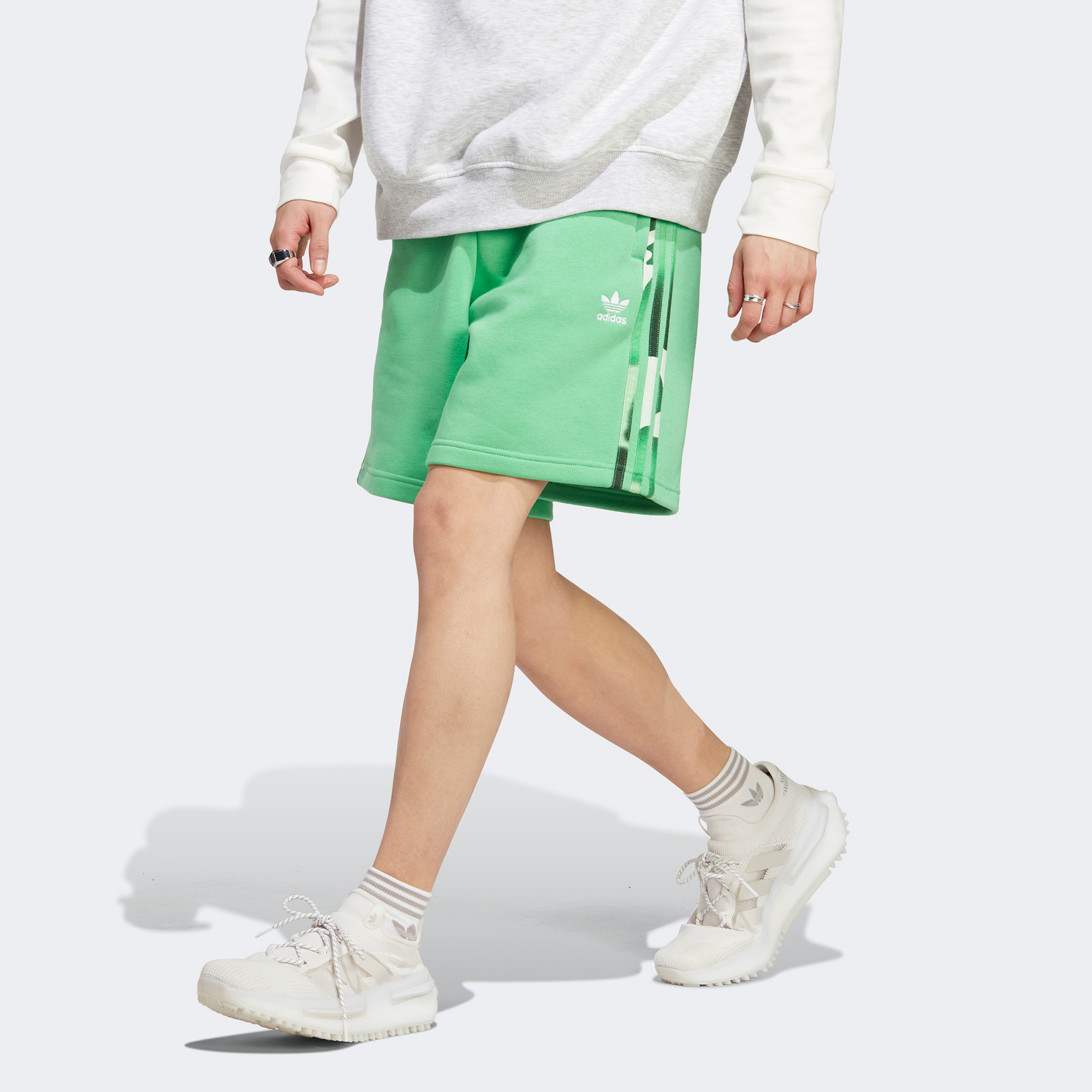 adidas Graphics Camo 3-Stripes Erkek Yeşil Şort