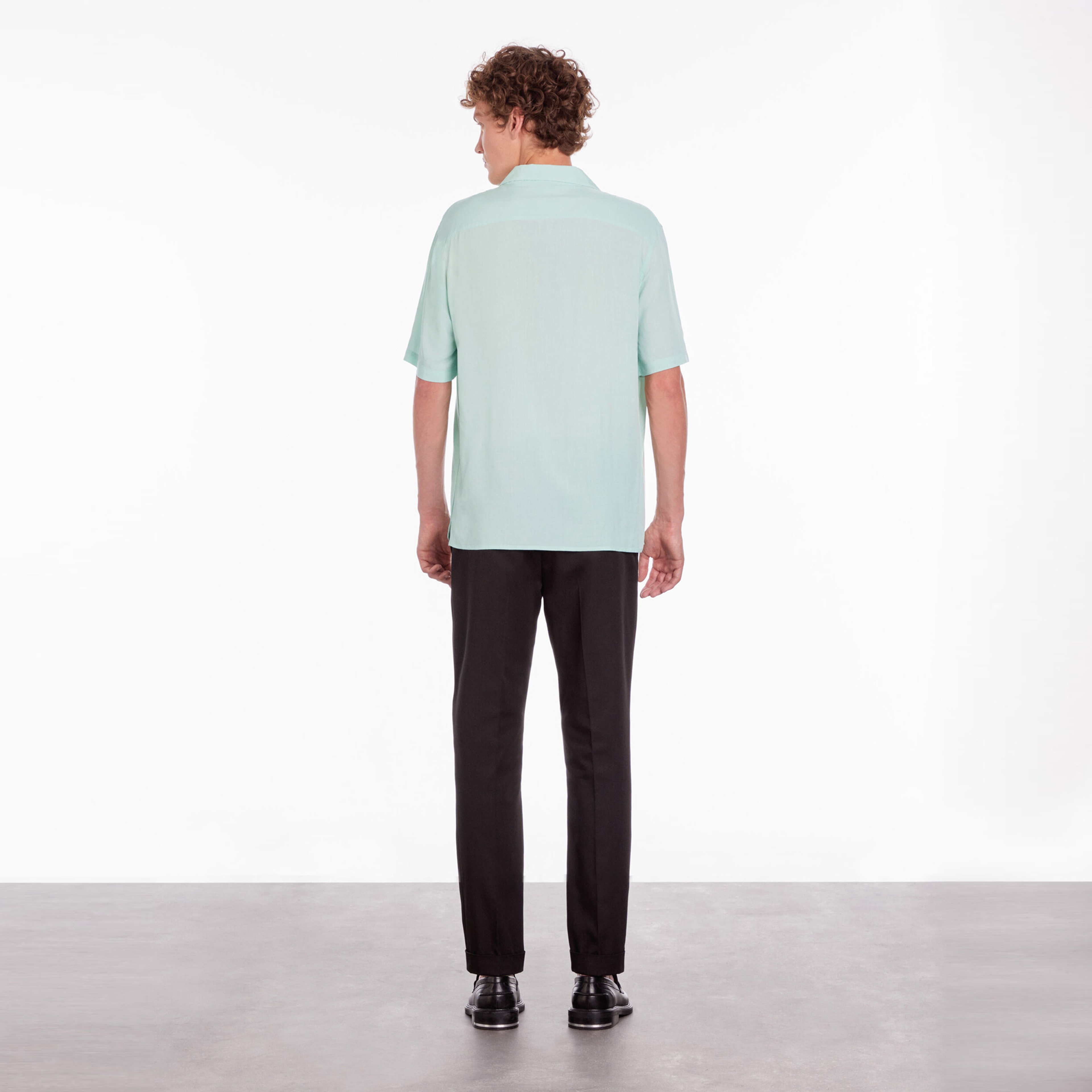 ERKEK COMFORT FIT KISA KOLLU MAVİ GÖMLEK