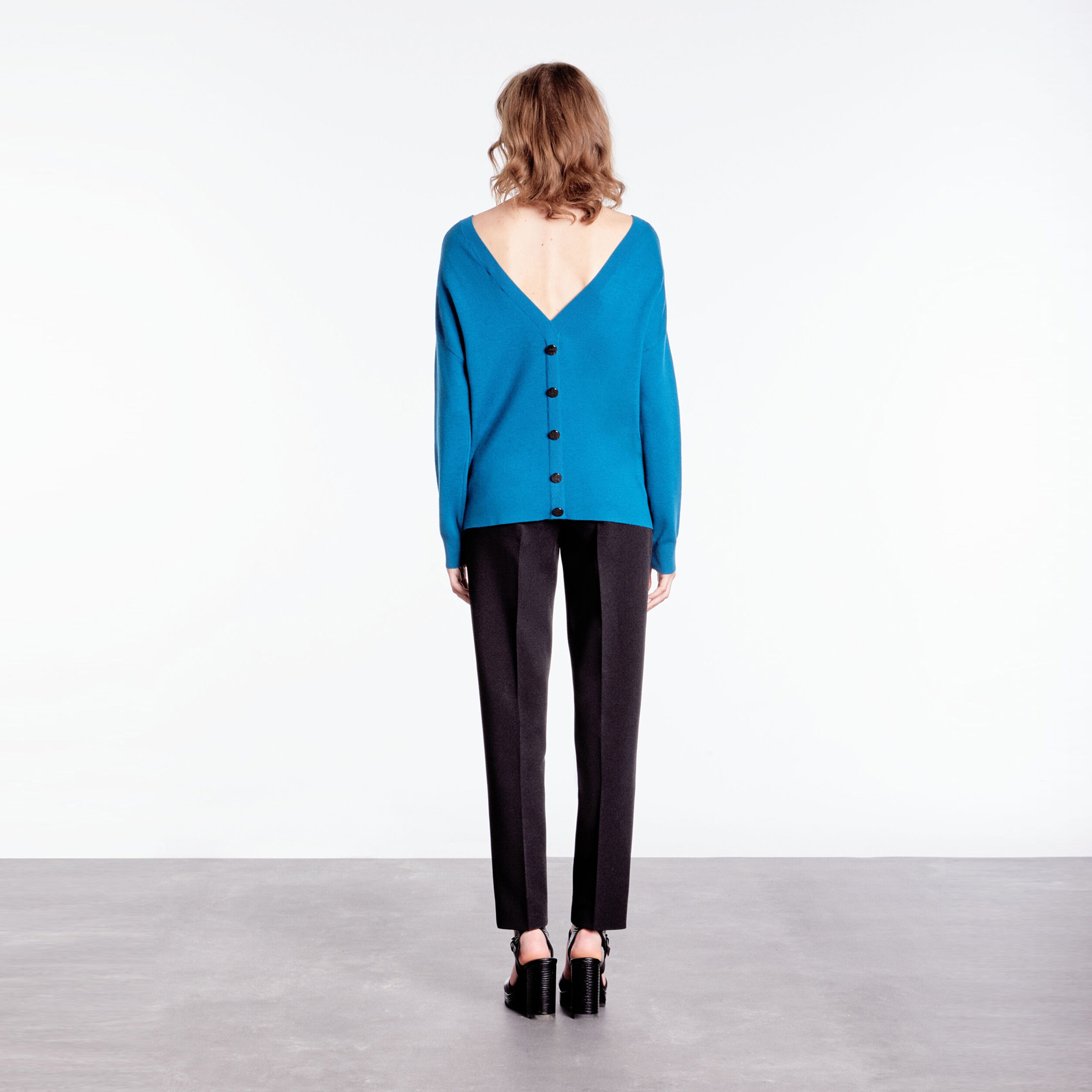 KADIN STRAIGHT FIT DÜĞMELİ MAVİ HIRKA