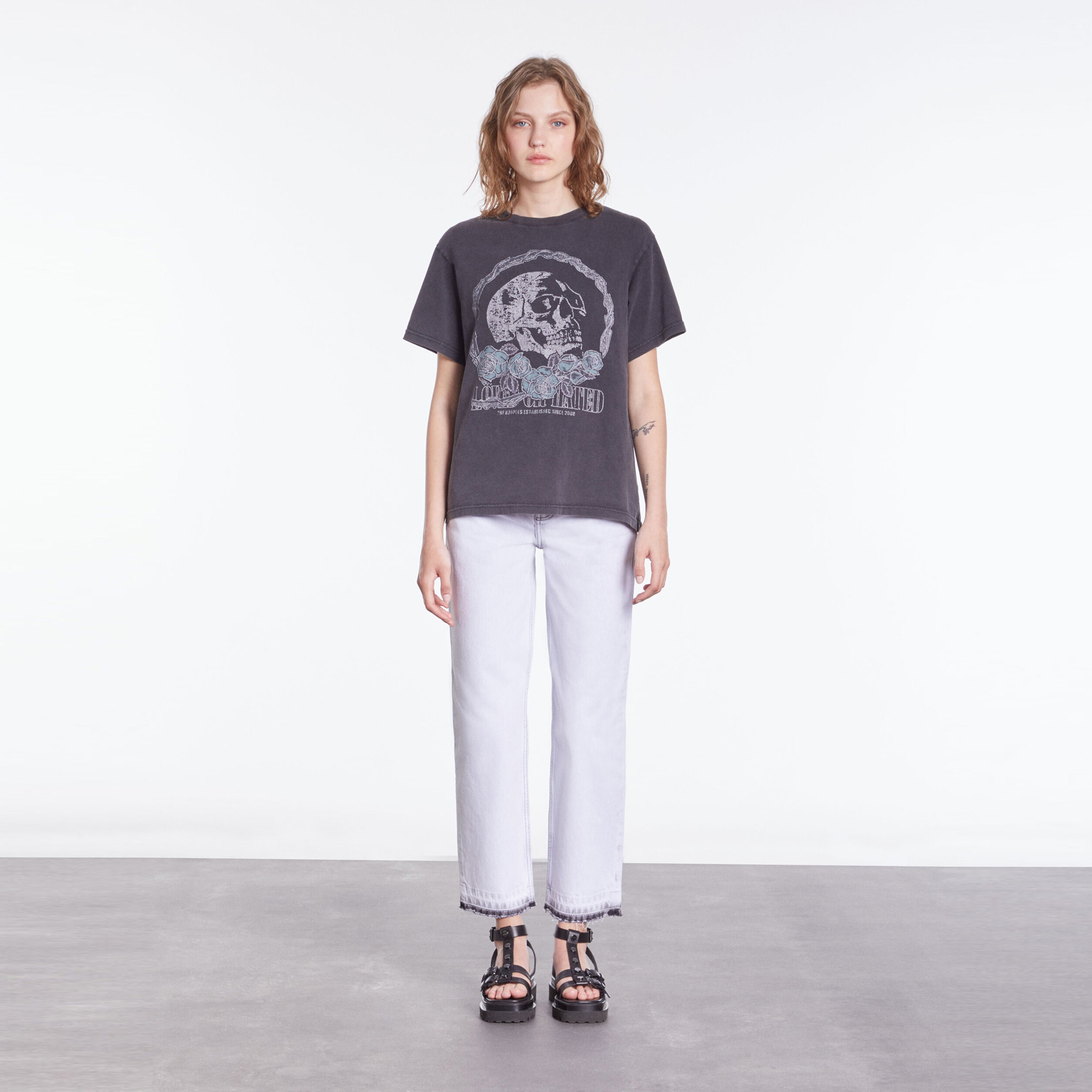 KADIN BİSİKLET YAKA BASKILI SİYAH T-SHIRT