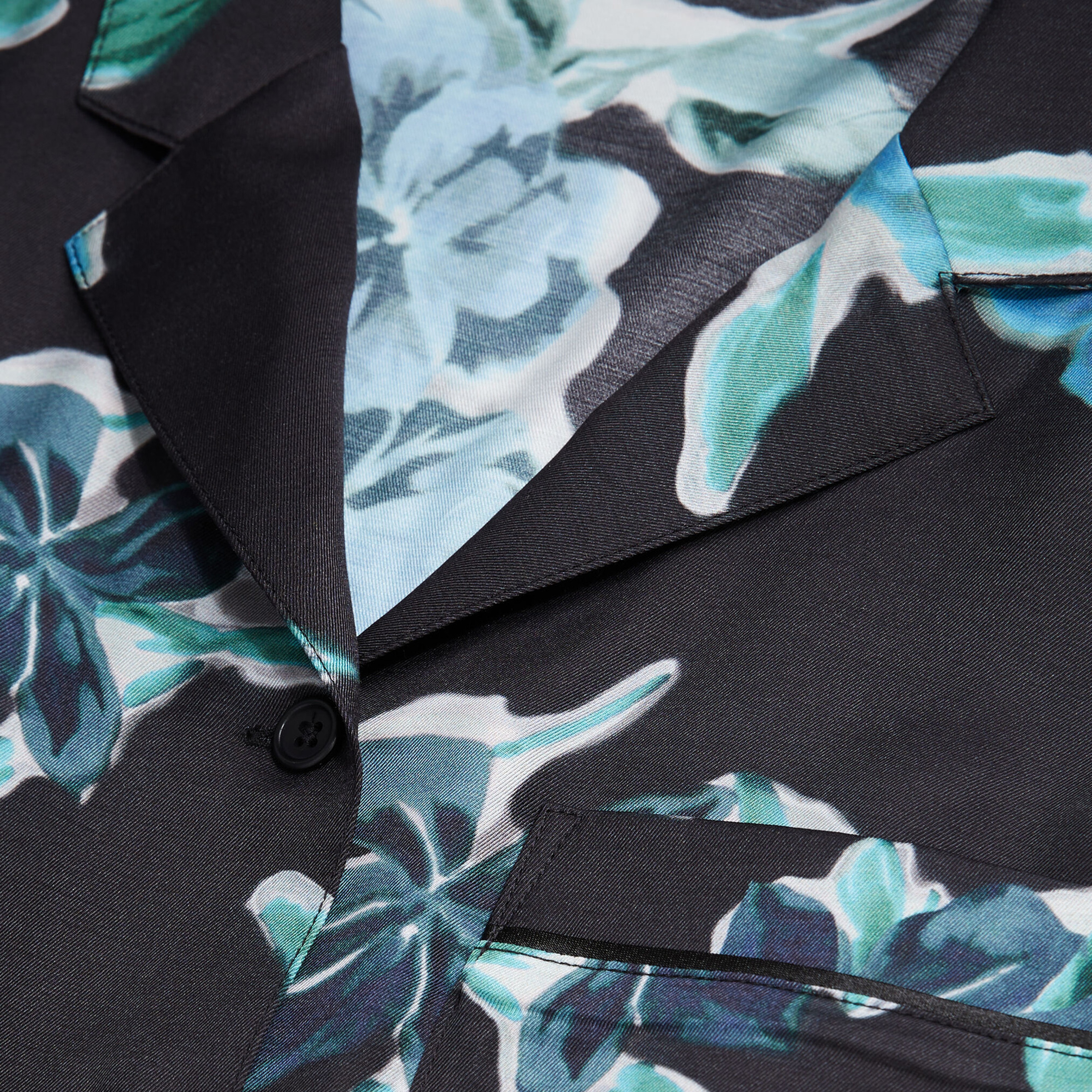 KADIN ÇİÇEK DESENLİ SİYAH GÖMLEK