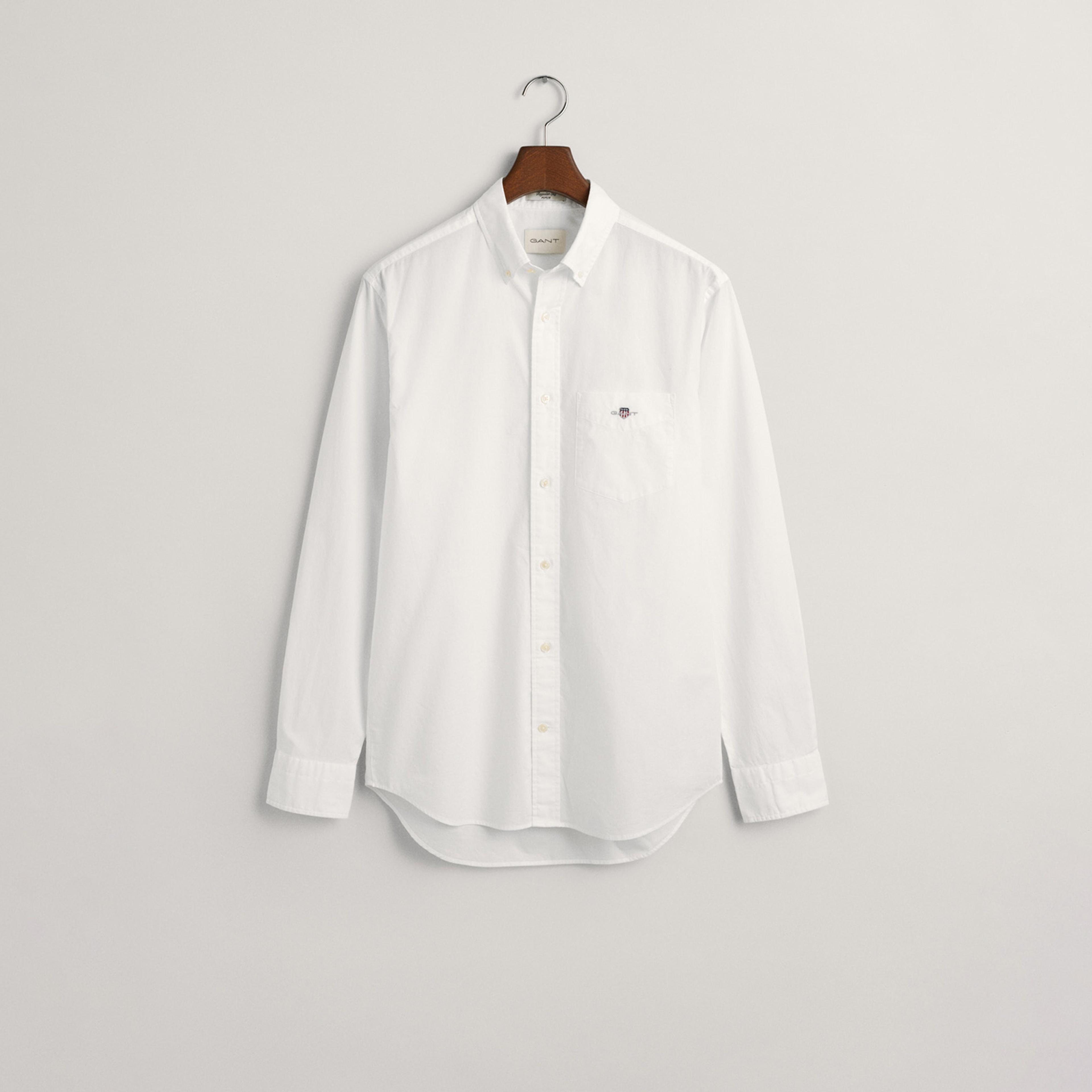GANT Erkek Beyaz Regular Fit Düğmeli Yaka Poplin Gömlek