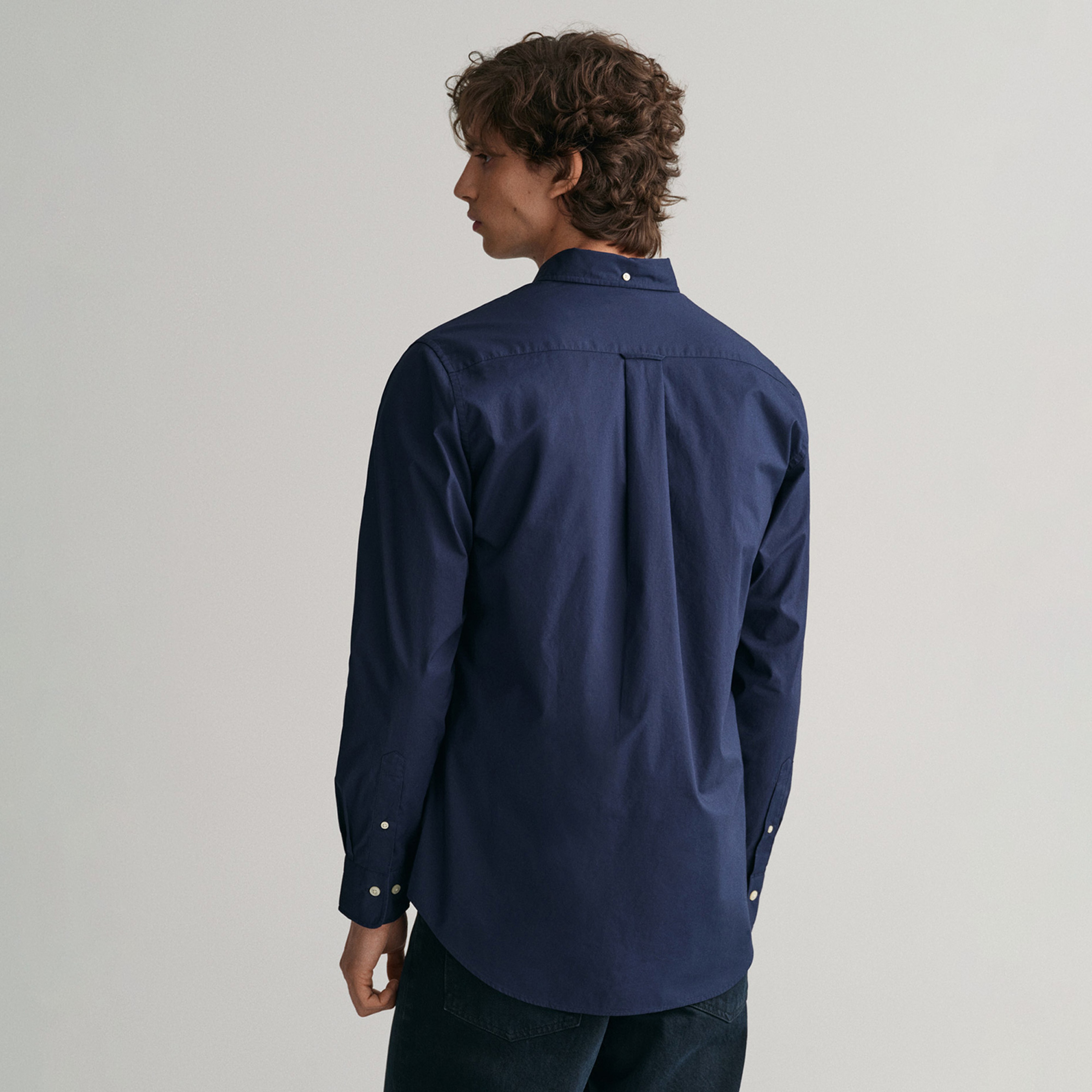 GANT Erkek Lacivert Regular Fit Düğmeli Yaka Poplin Gömlek