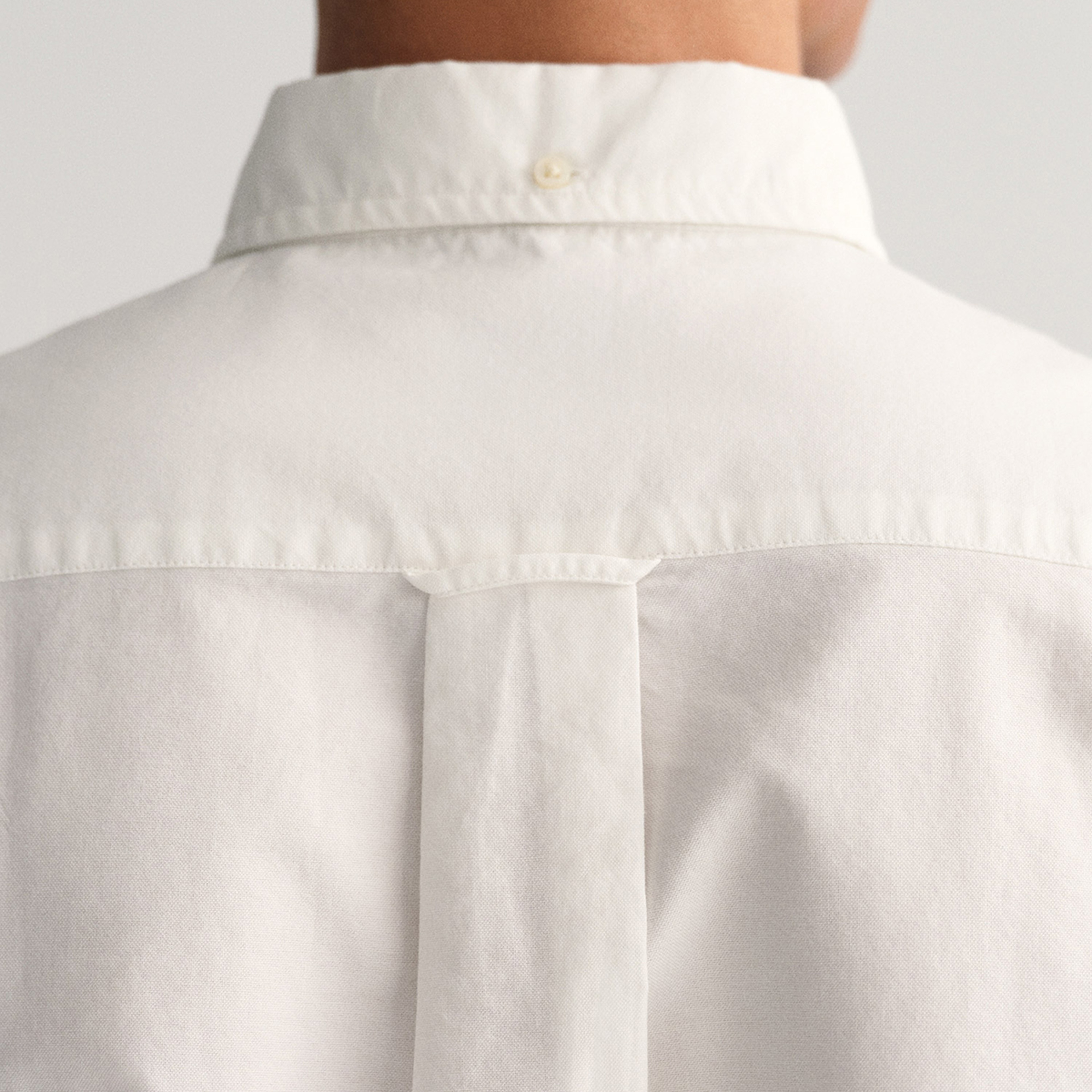 GANT Erkek Beyaz Regular Fit Düğmeli Yaka Oxford Gömlek