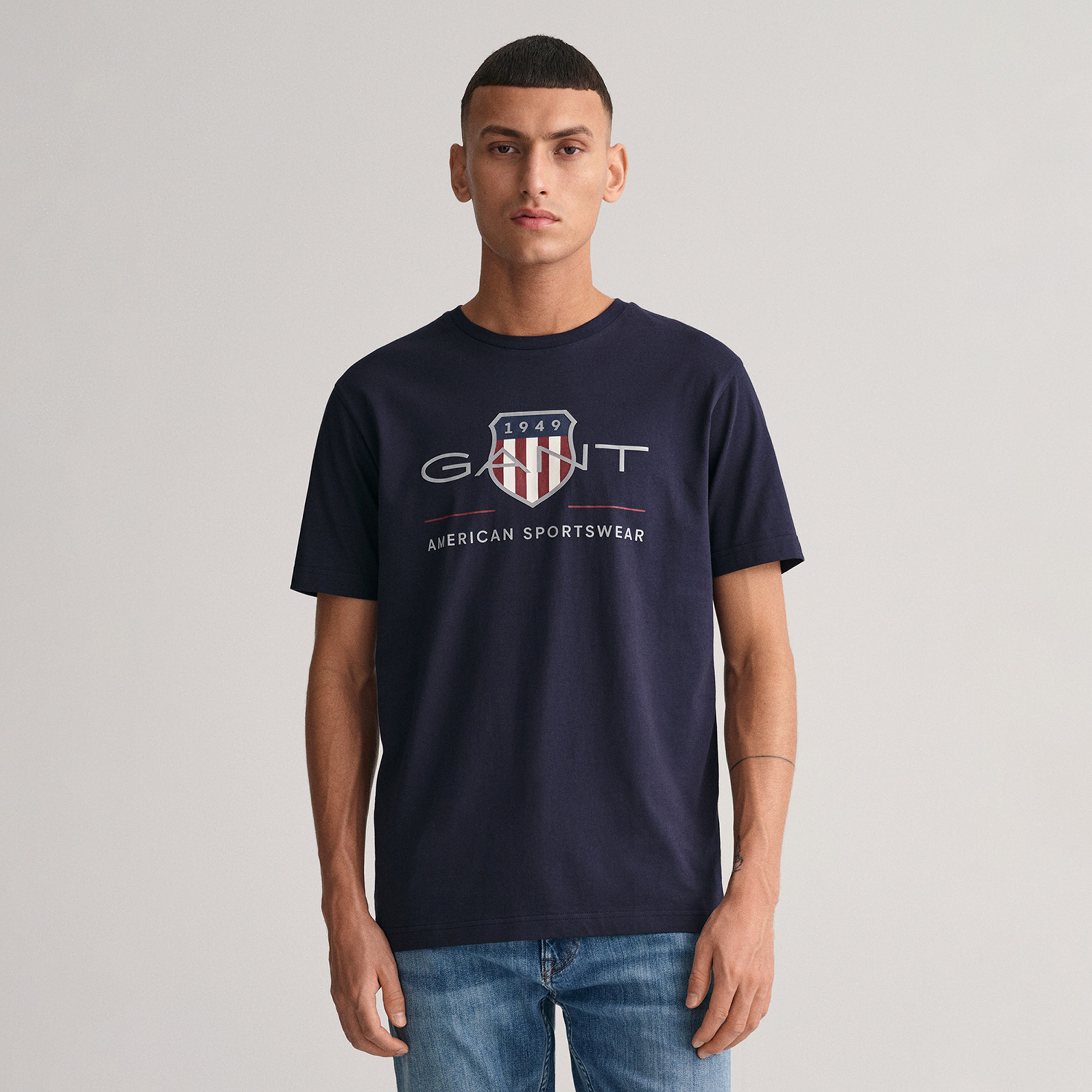 GANT Erkek Lacivert Regular Fit Bisiklet Yaka Logolu T-Shirt