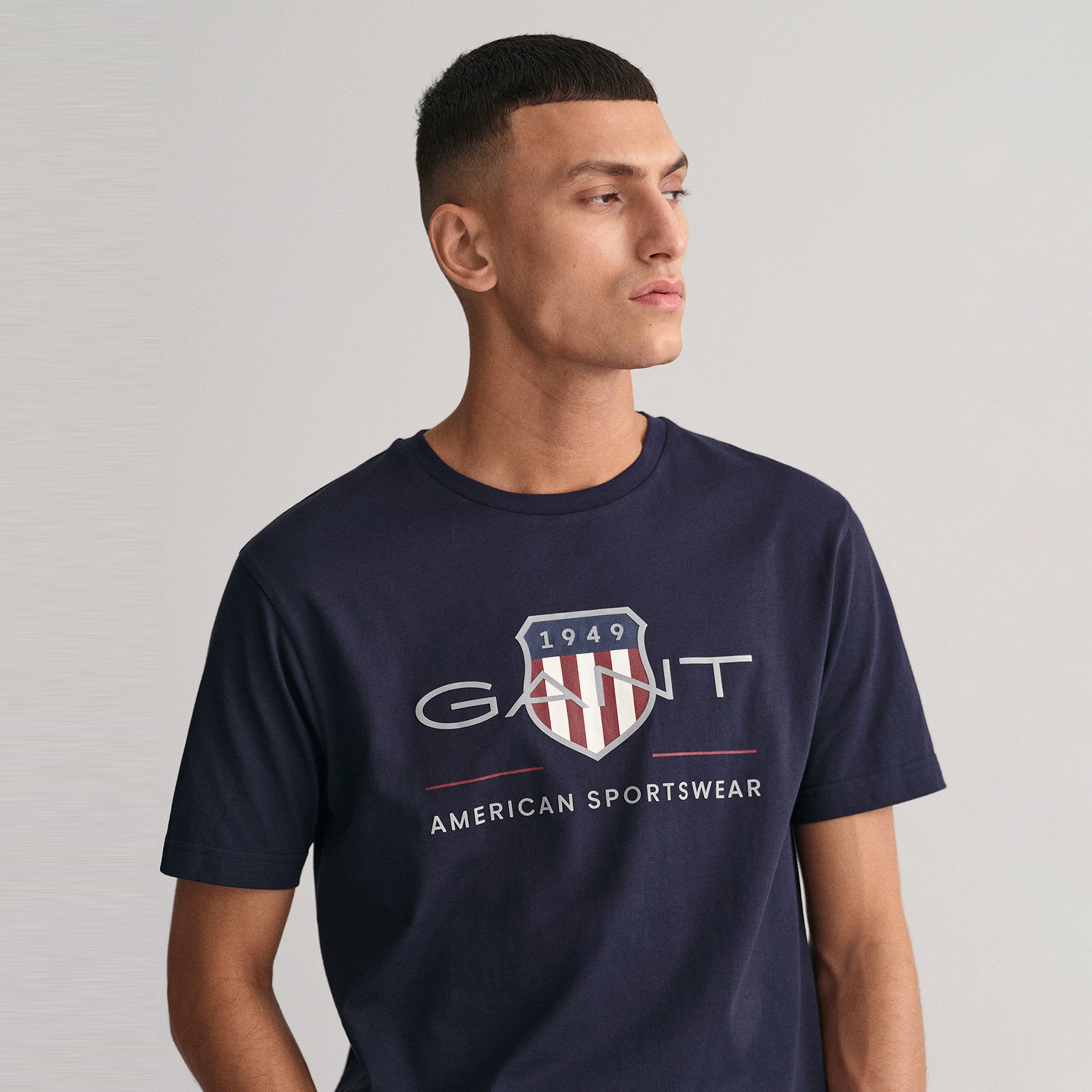 GANT Erkek Lacivert Regular Fit Bisiklet Yaka Logolu T-Shirt