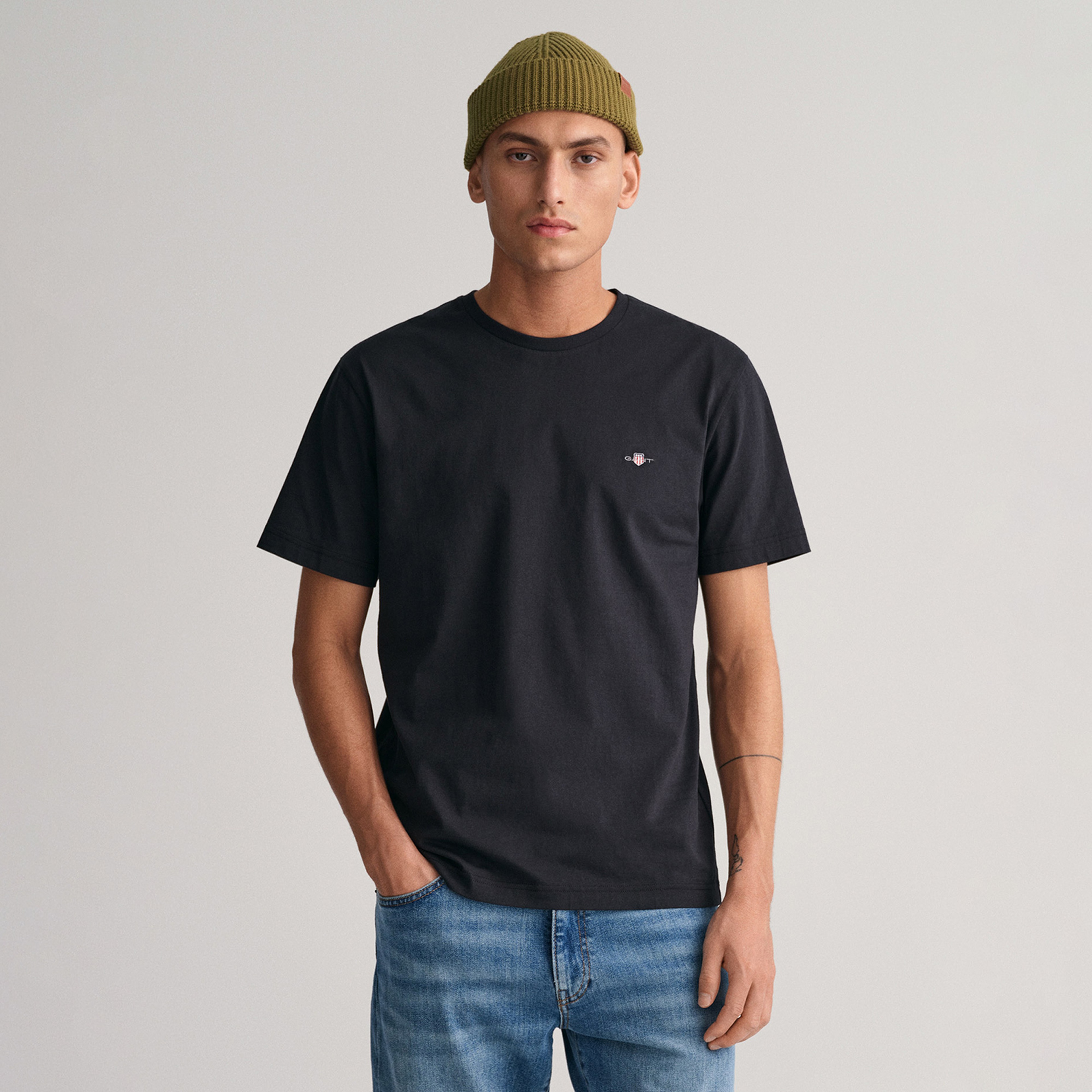 GANT Erkek Siyah Bisiklet Yaka Regular Fit T-Shirt
