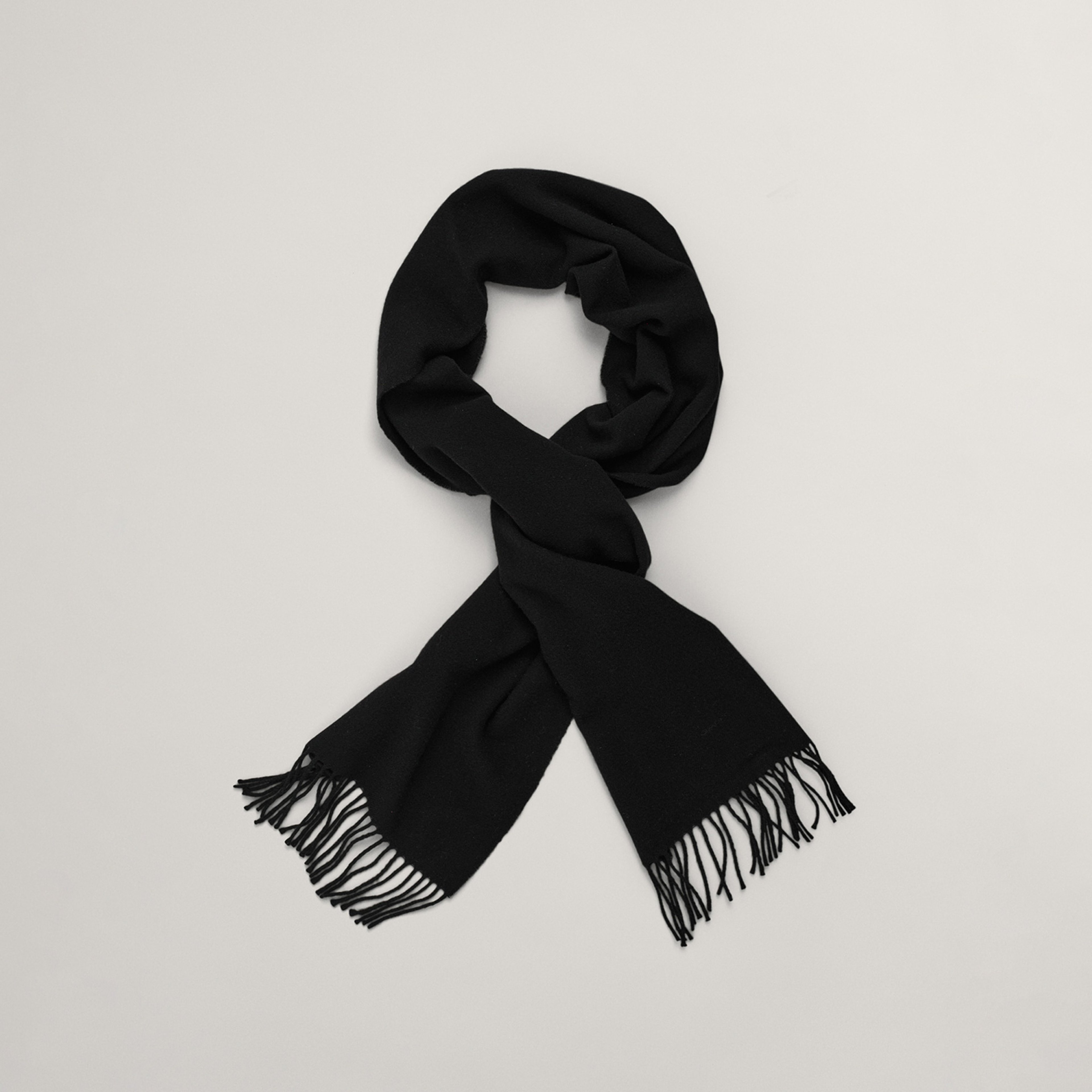 GANT Unisex Siyah Logolu Atkı