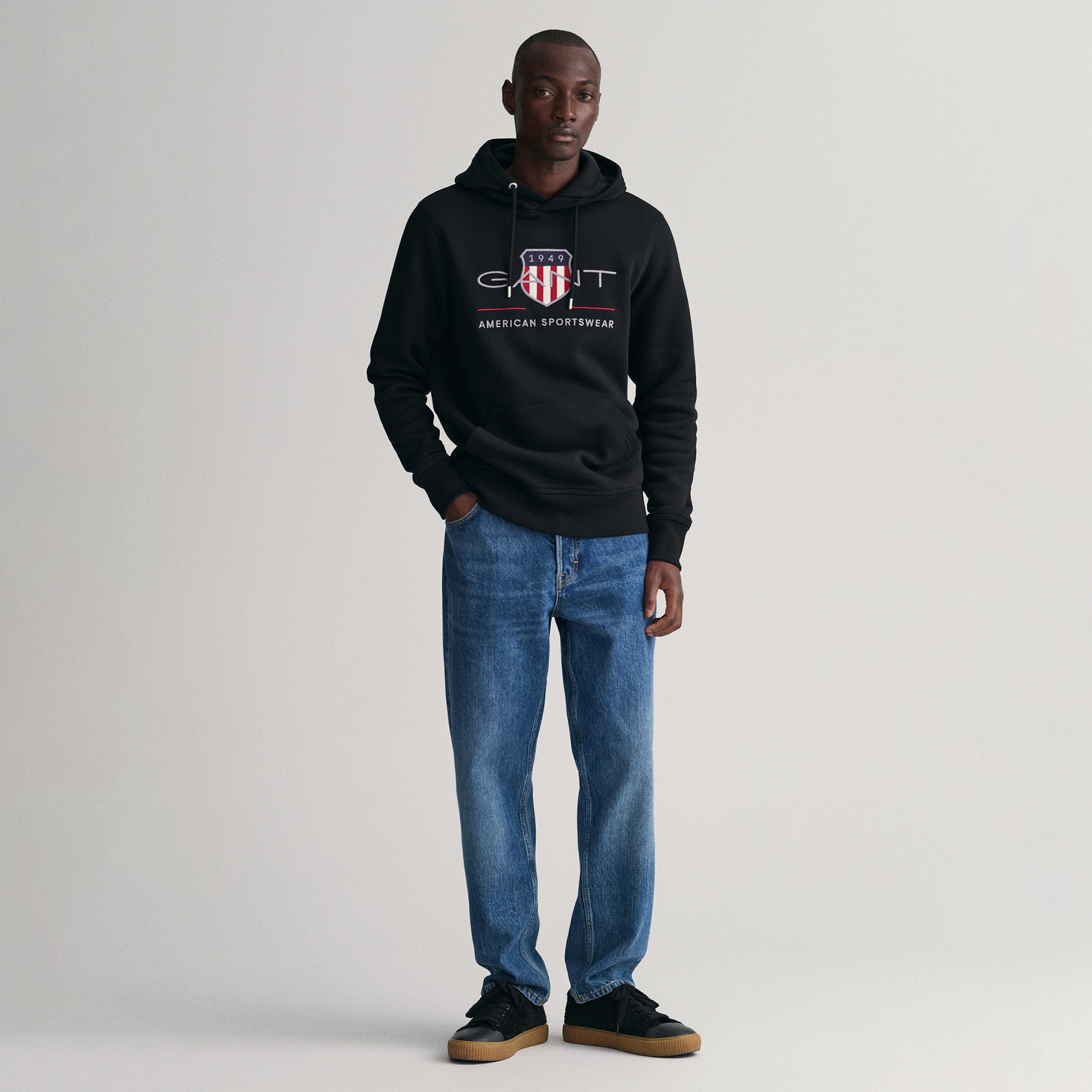 GANT Erkek Siyah Regular Fit Kapüşonlu Logolu Sweatshirt