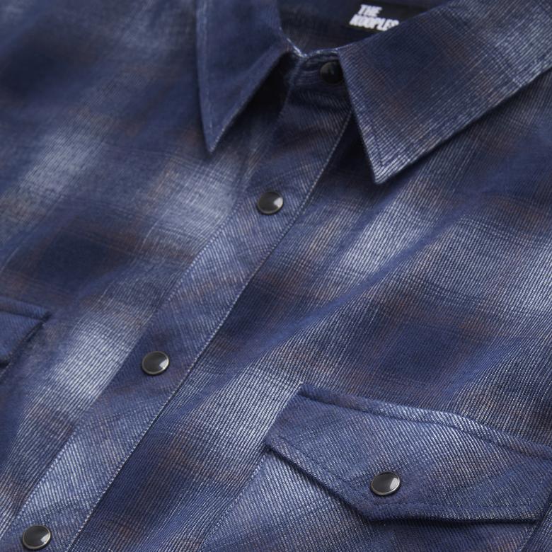 ERKEK LACİVERT GÖMLEK