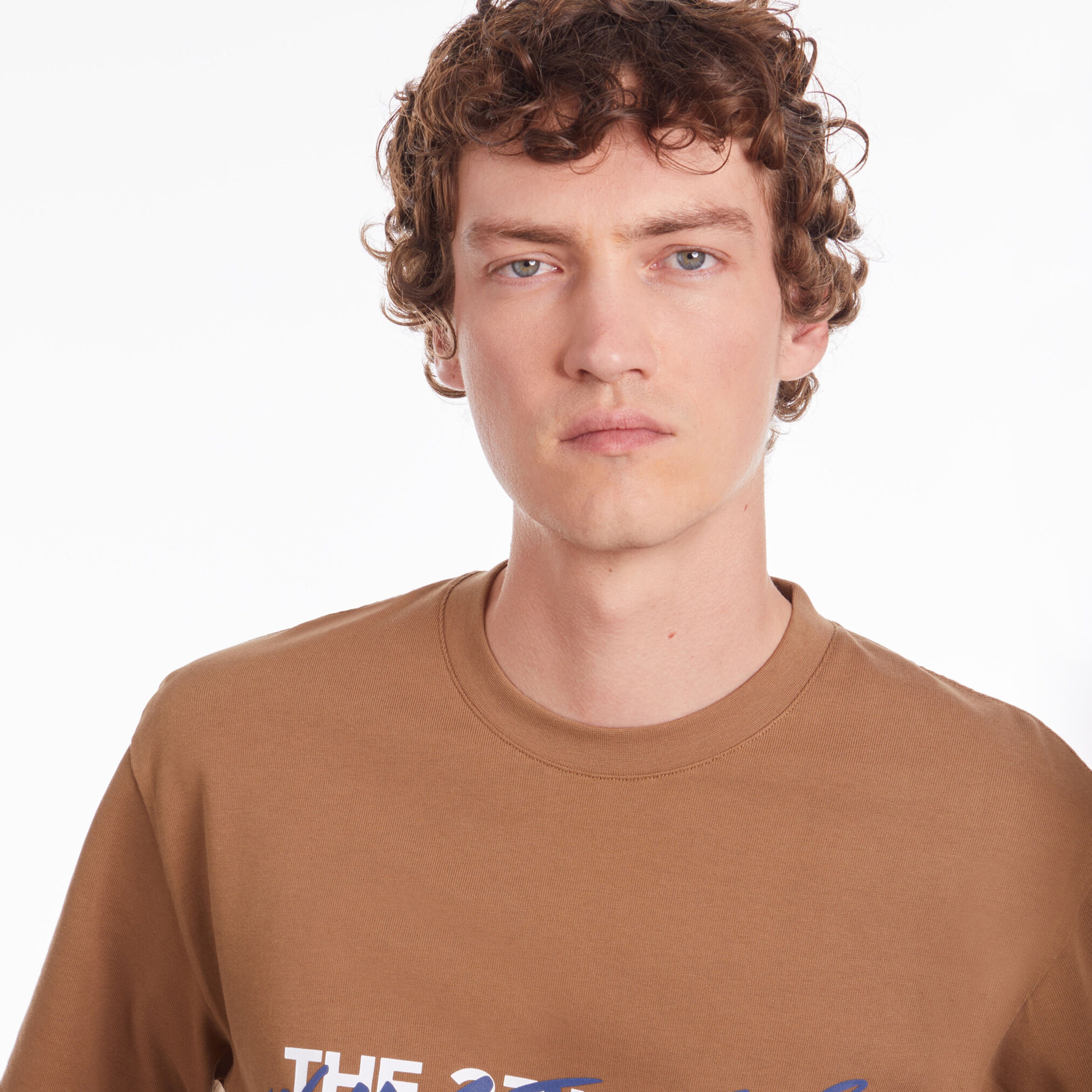 ERKEK BİSİKLET YAKA KISA KOLLU KAHVERENGİ T-SHIRT