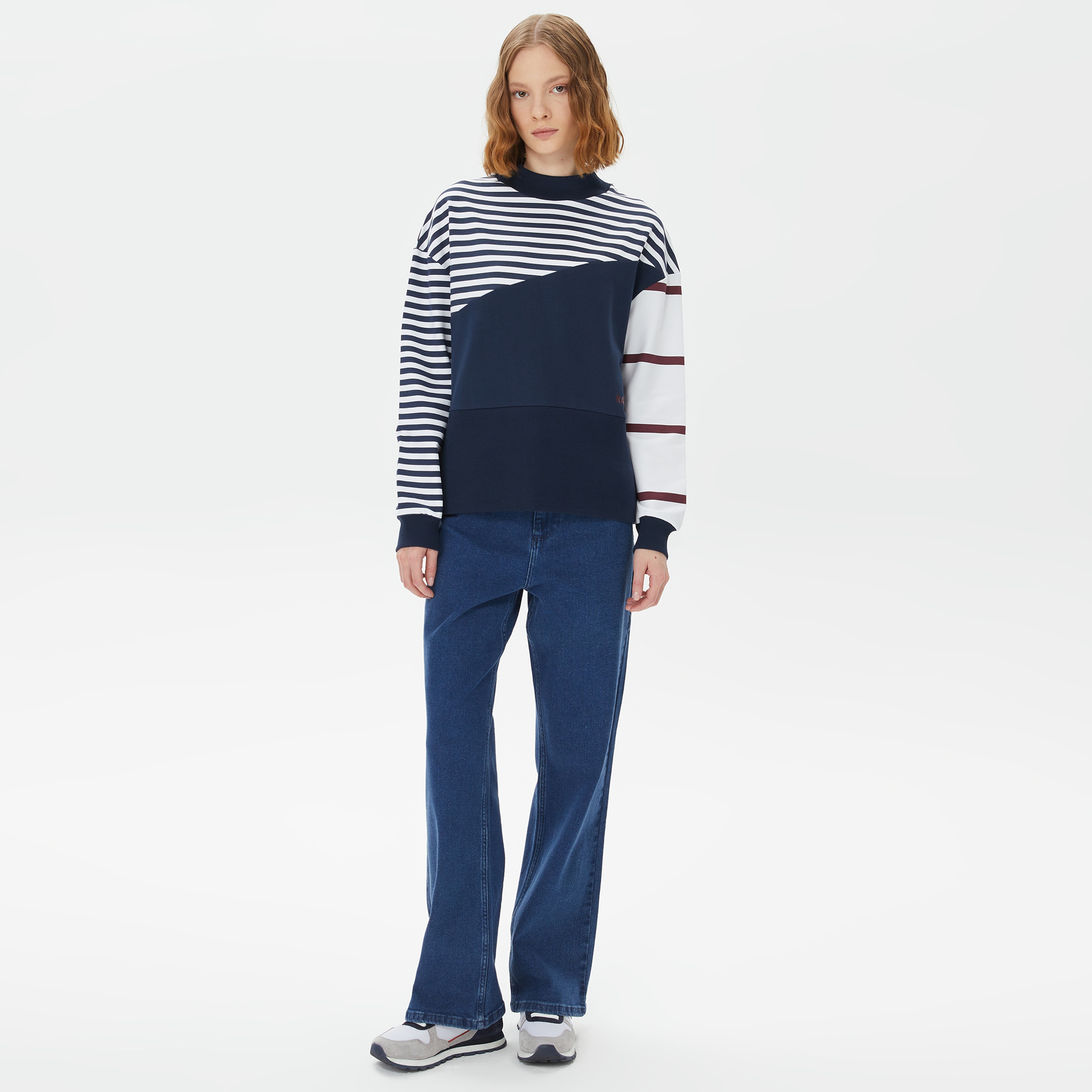 Nautica Kadın Lacivert Oversize Çizgili Sweatshirt
