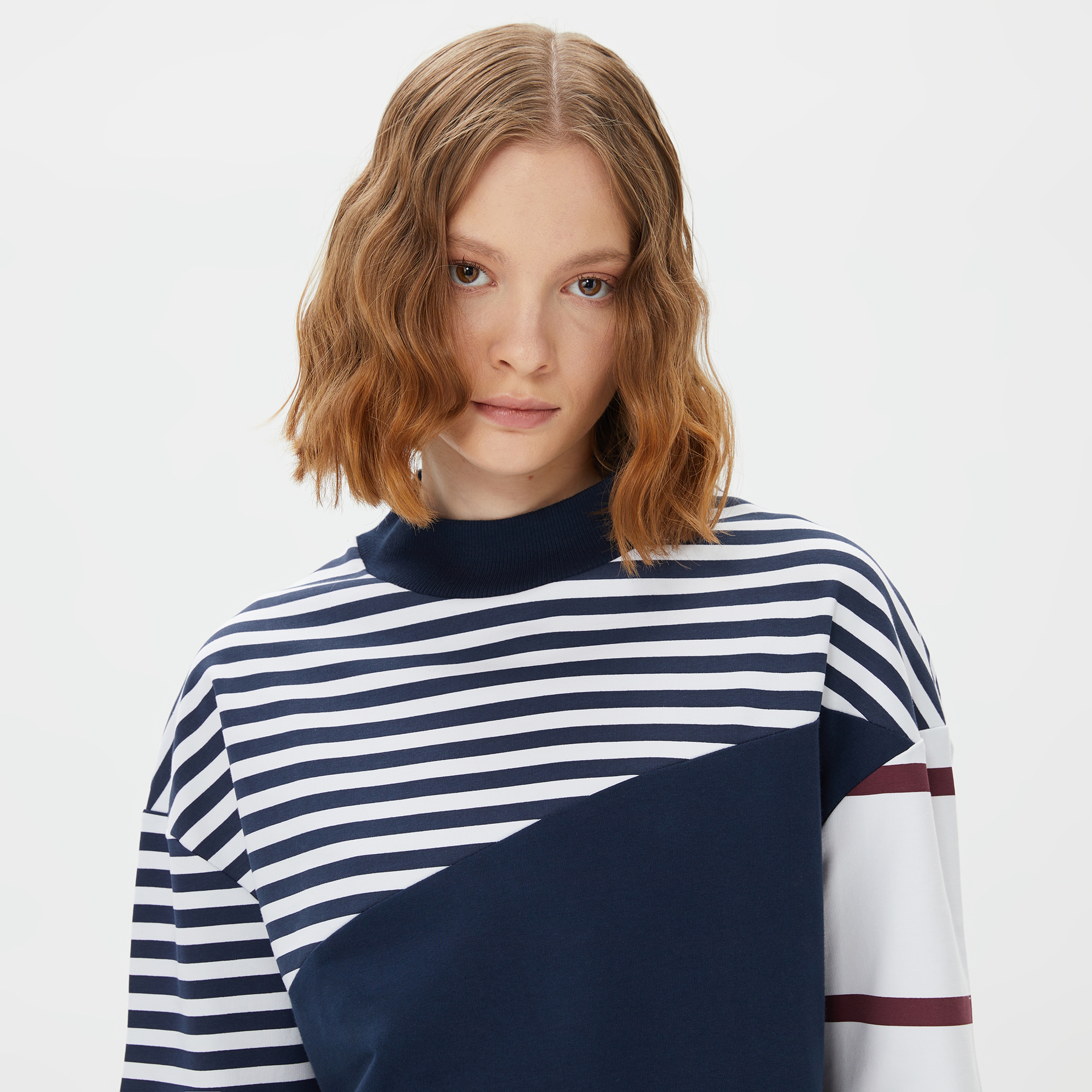 Nautica Kadın Lacivert Oversize Çizgili Sweatshirt