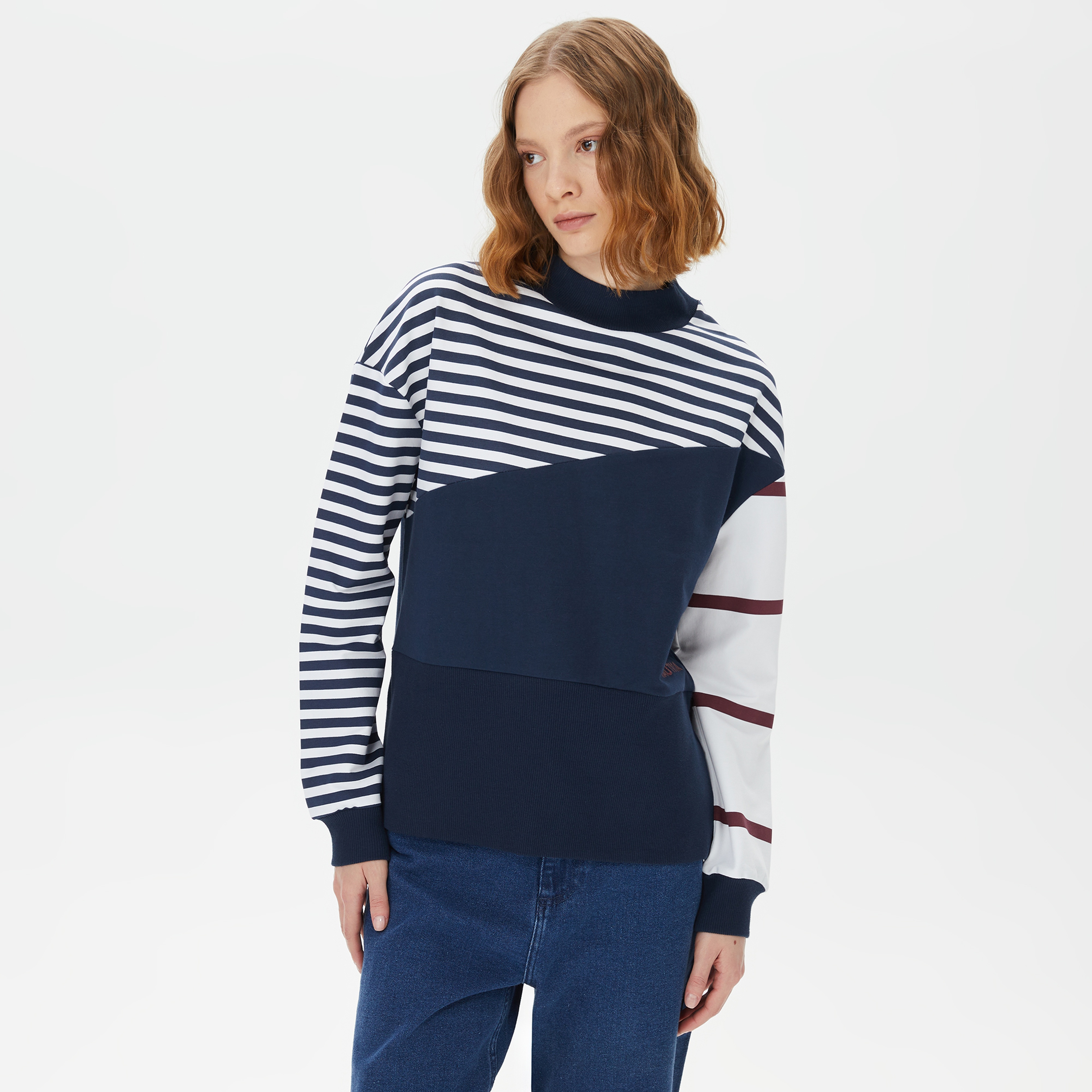 Nautica Kadın Lacivert Oversize Çizgili Sweatshirt