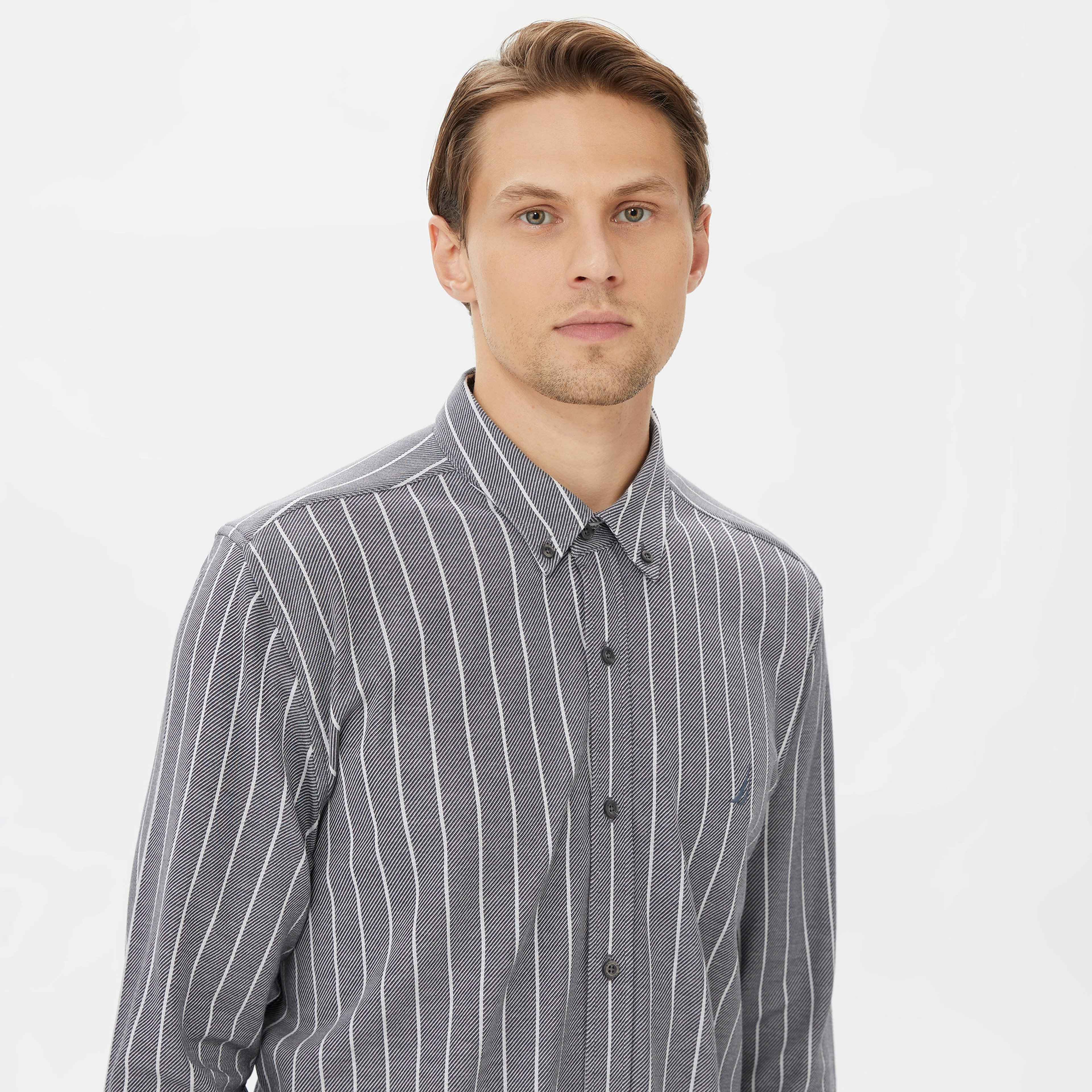 Nautica Erkek Gri Classic Fit Uzun Kollu Çizgili Gömlek