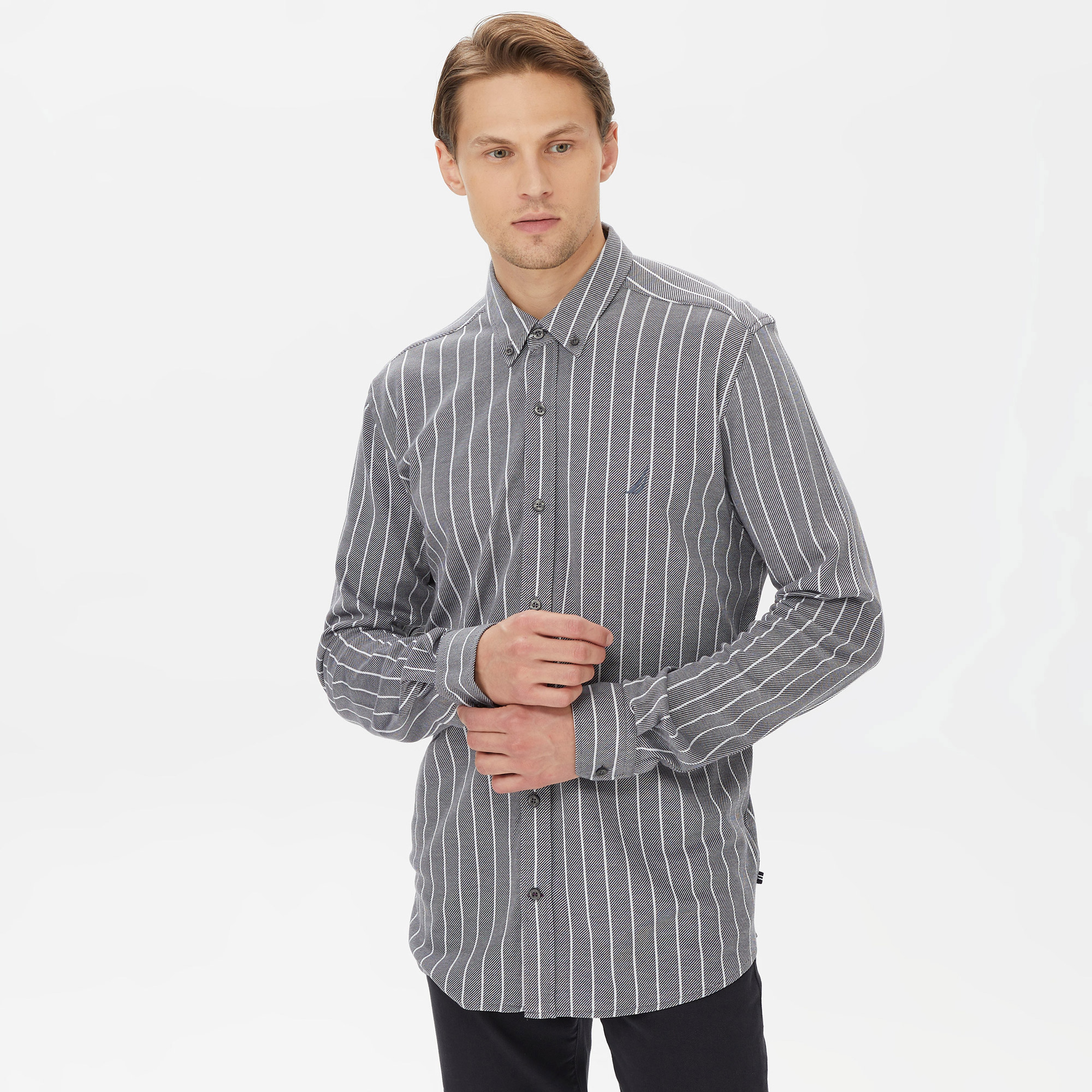 Nautica Erkek Gri Classic Fit Uzun Kollu Çizgili Gömlek