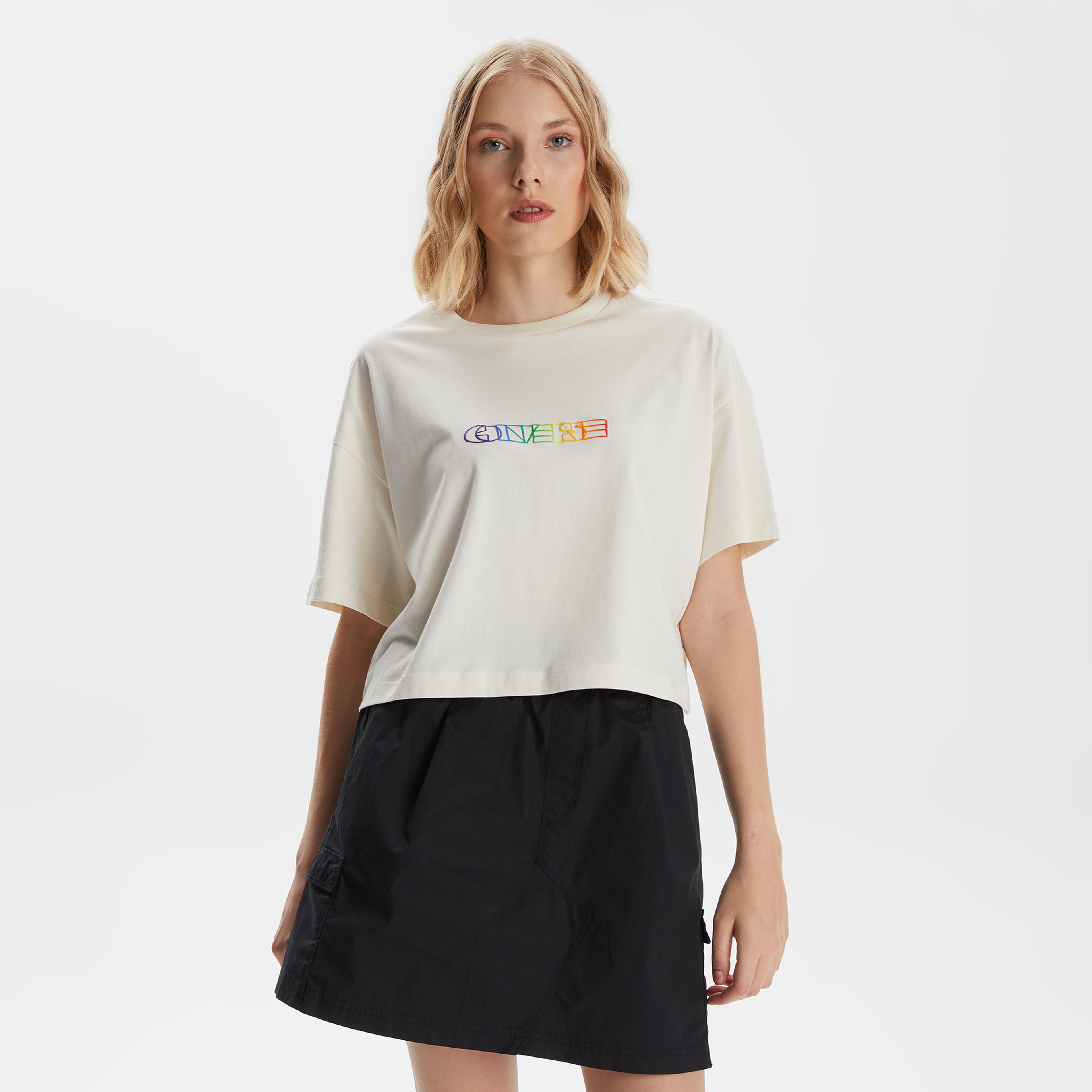 Converse Loose Deconstructed Graphic Kadın Krem Crop