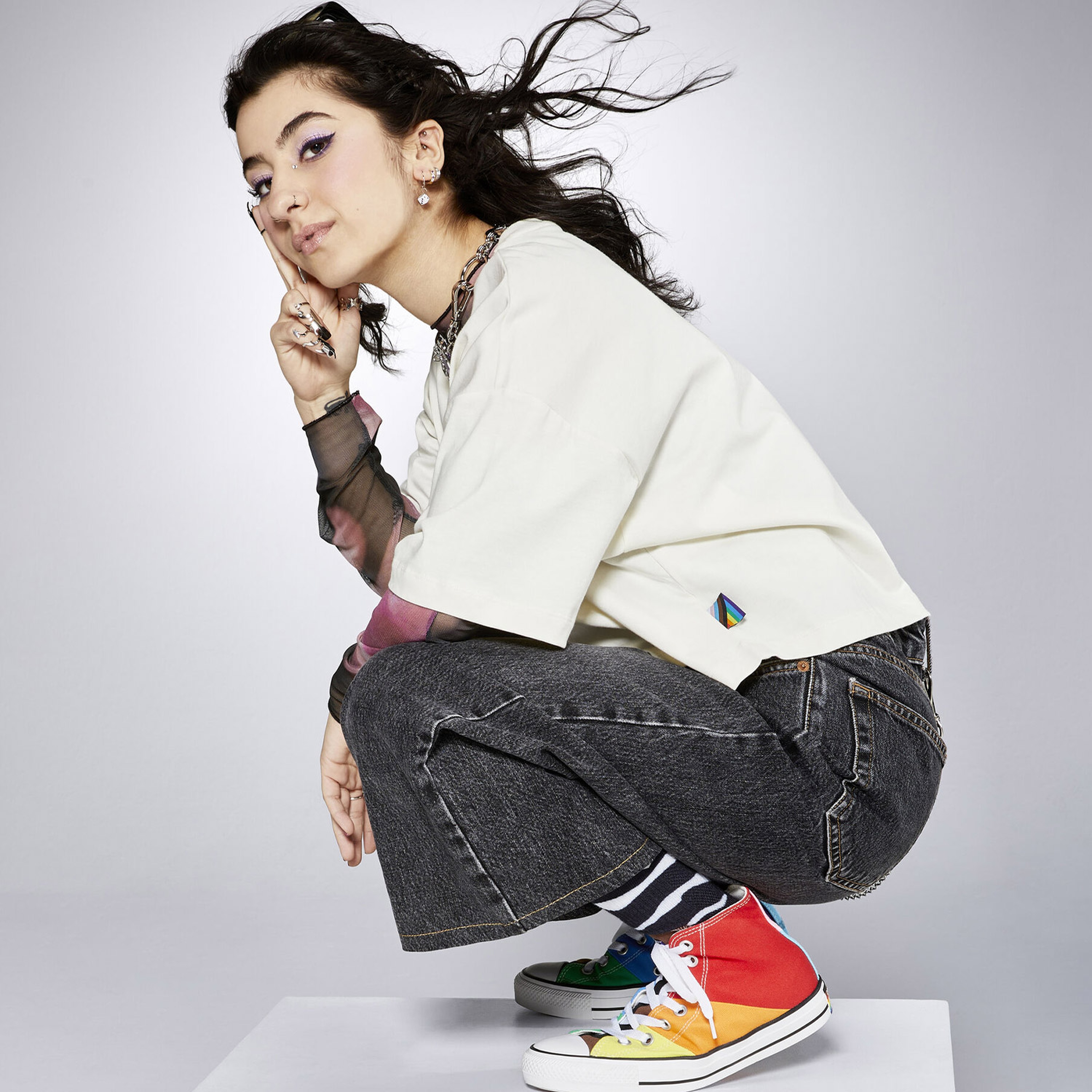 Converse Loose Deconstructed Graphic Kadın Krem Crop