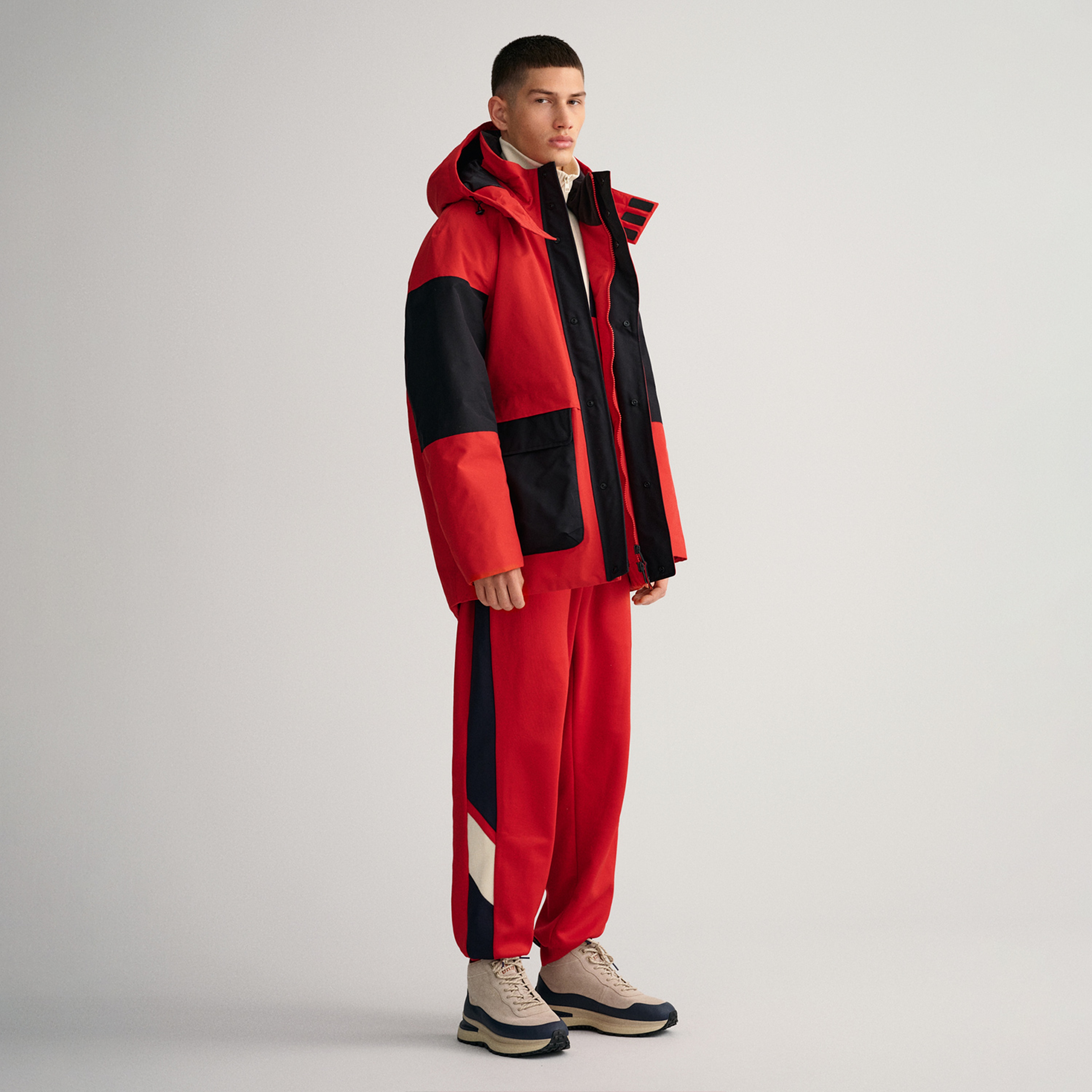 Gant Erkek Kırmızı Oversize Fit Kapüşonlu Logolu Mont