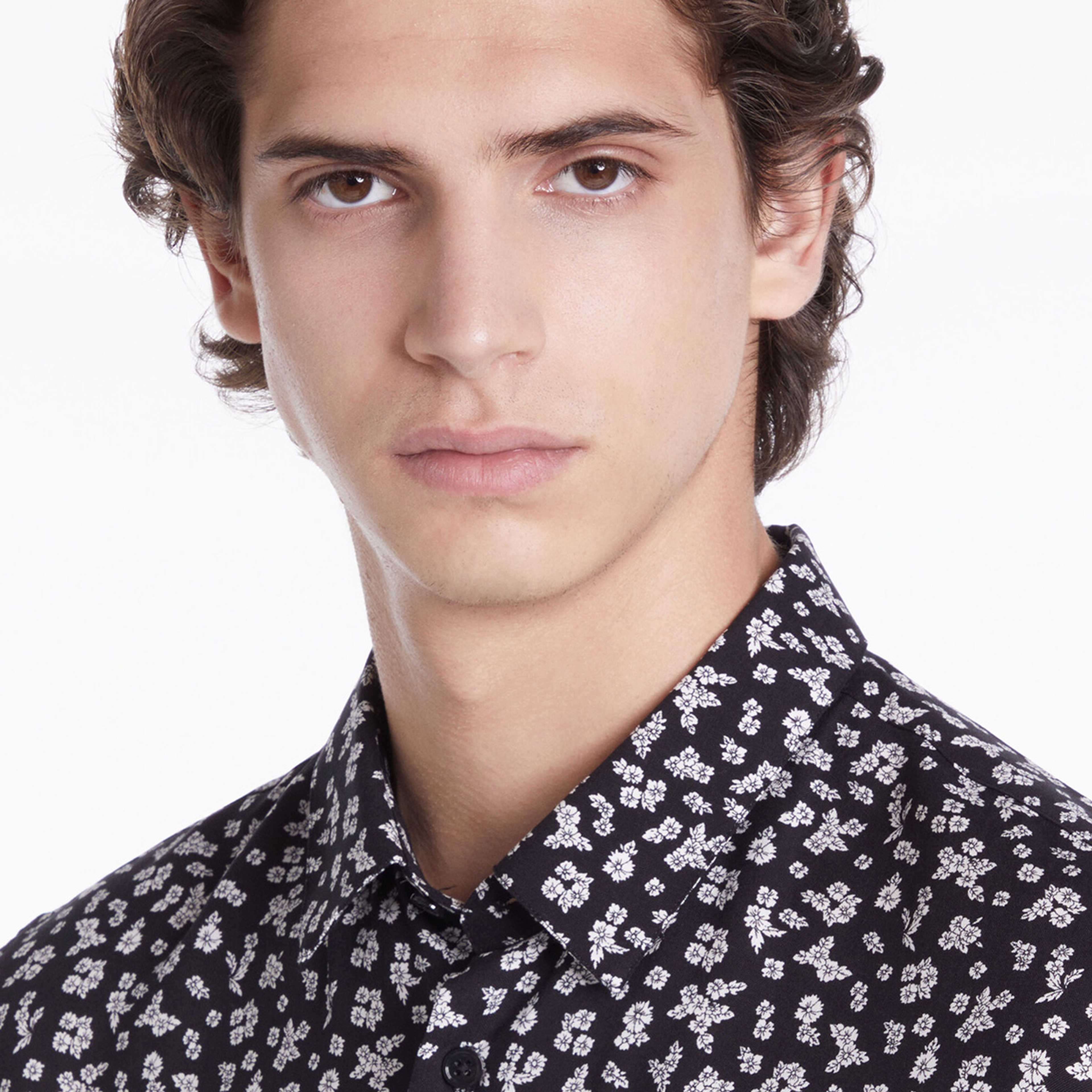 ERKEK ÇİÇEK DESENLİ STRAIGHT FIT UZUN KOLLU SİYAH GÖMLEK